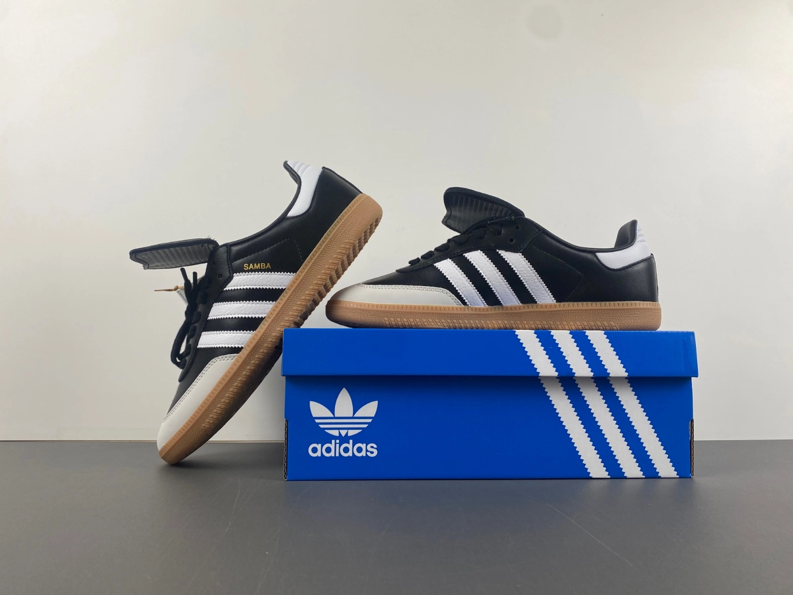 Breathable Samba LT Black White IG 2784