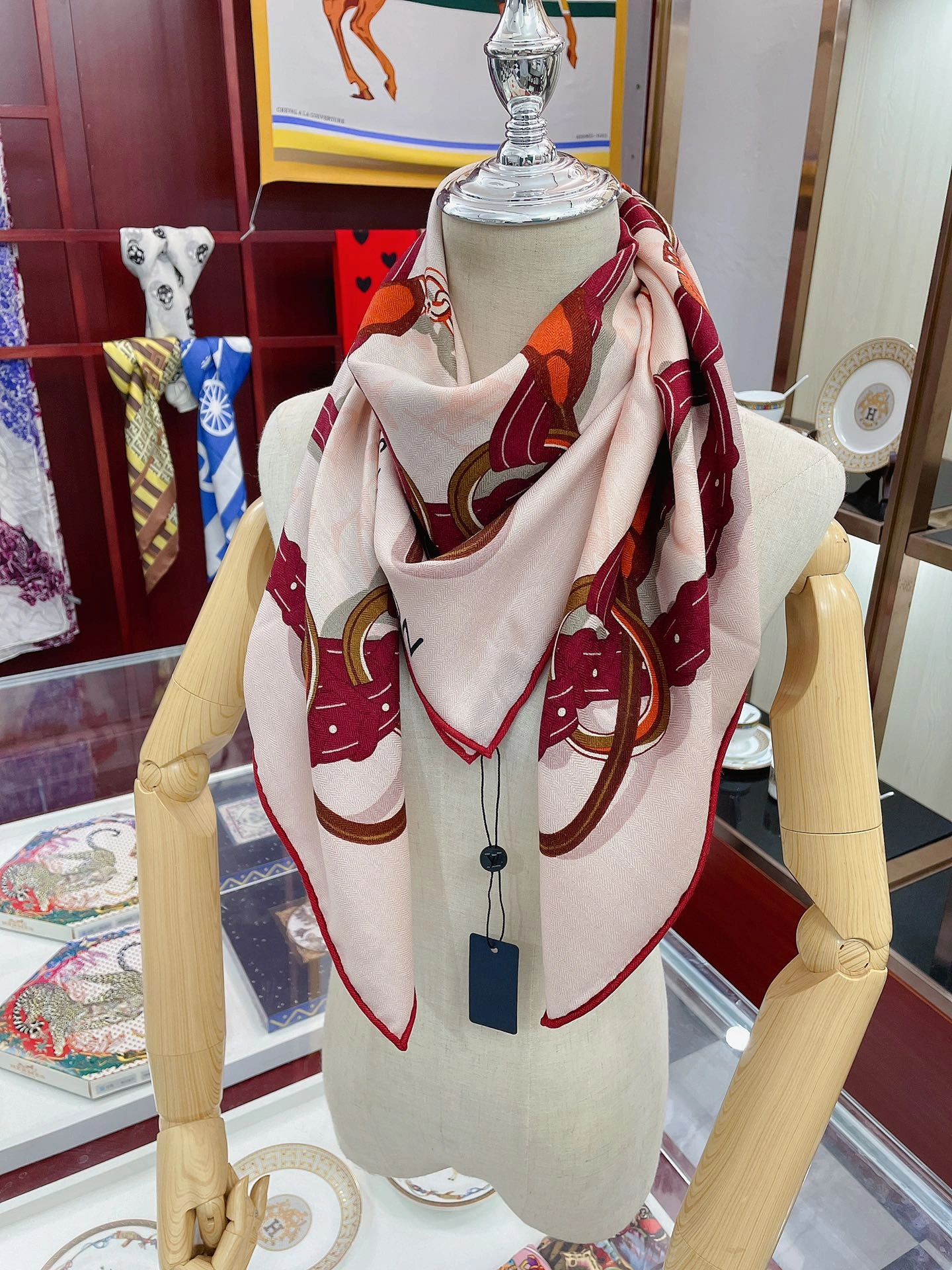 Scarf 100*100cm MoistureWicking 17850