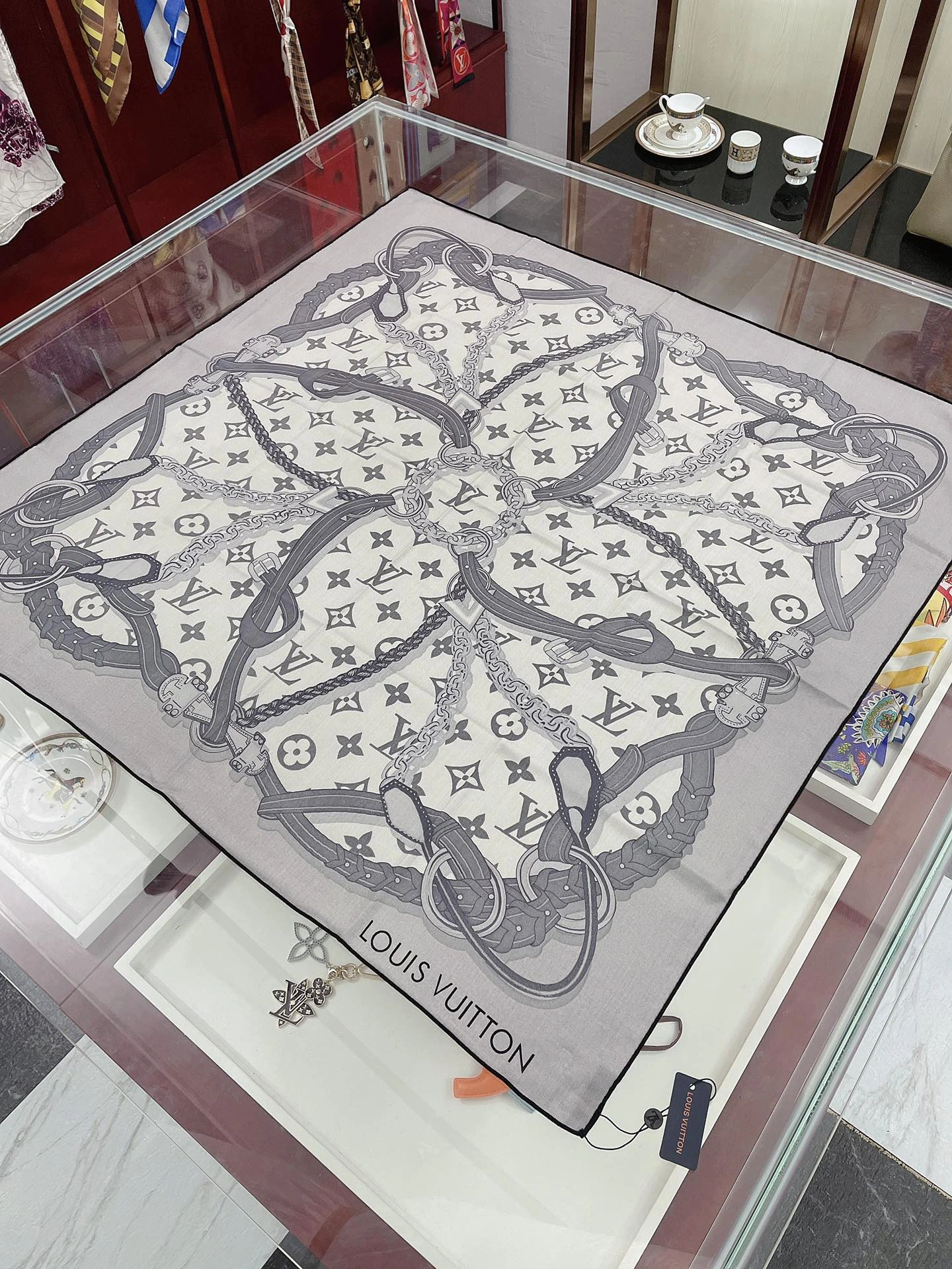 Scarf 100*100cm MoistureWicking 17850