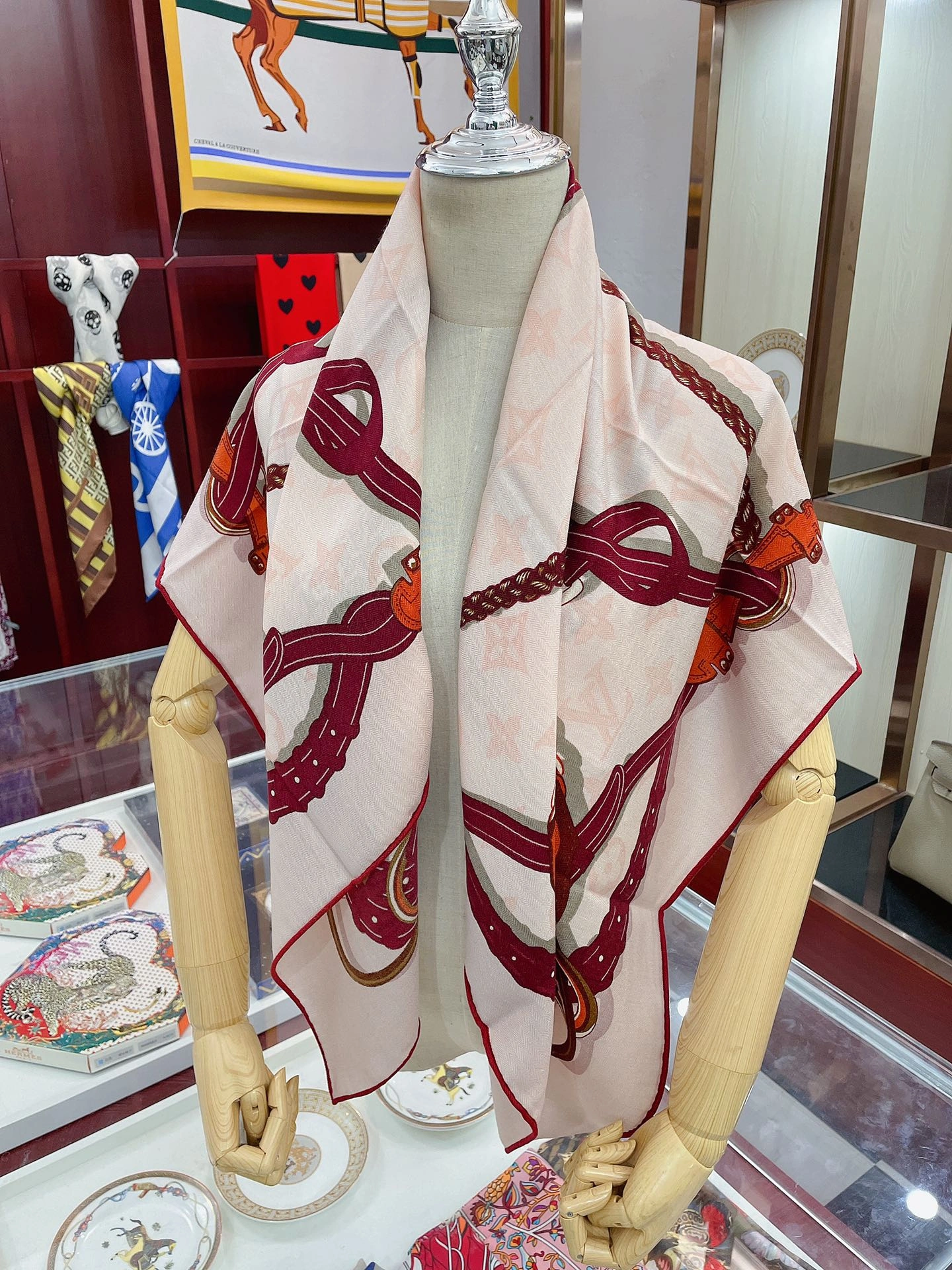 Scarf 100*100cm MoistureWicking 17850