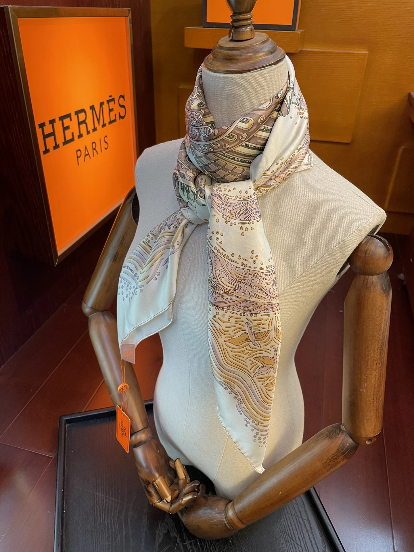 Scarf 110*110cm Stylish 18014
