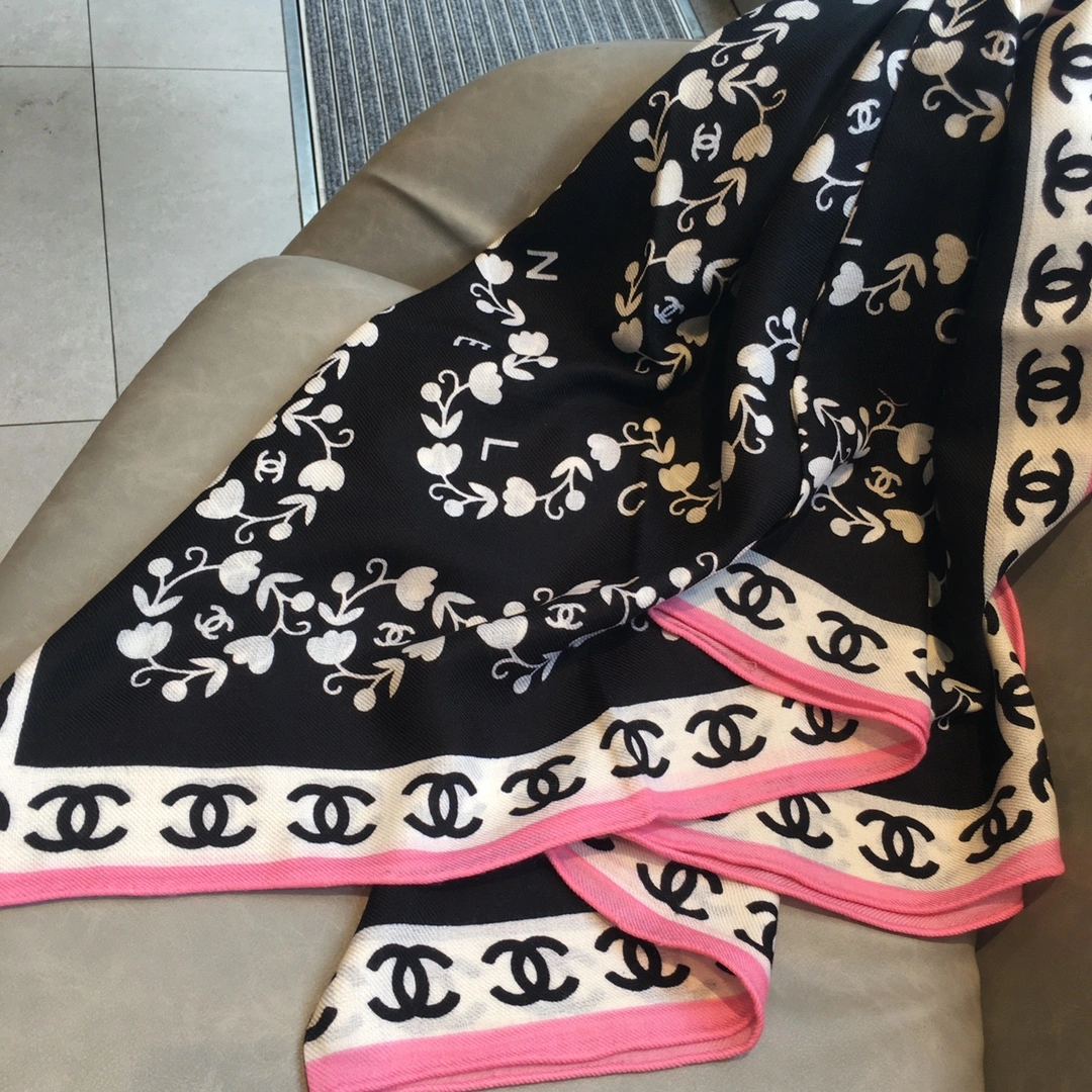 Youthful Scarf 140*140cm 17849