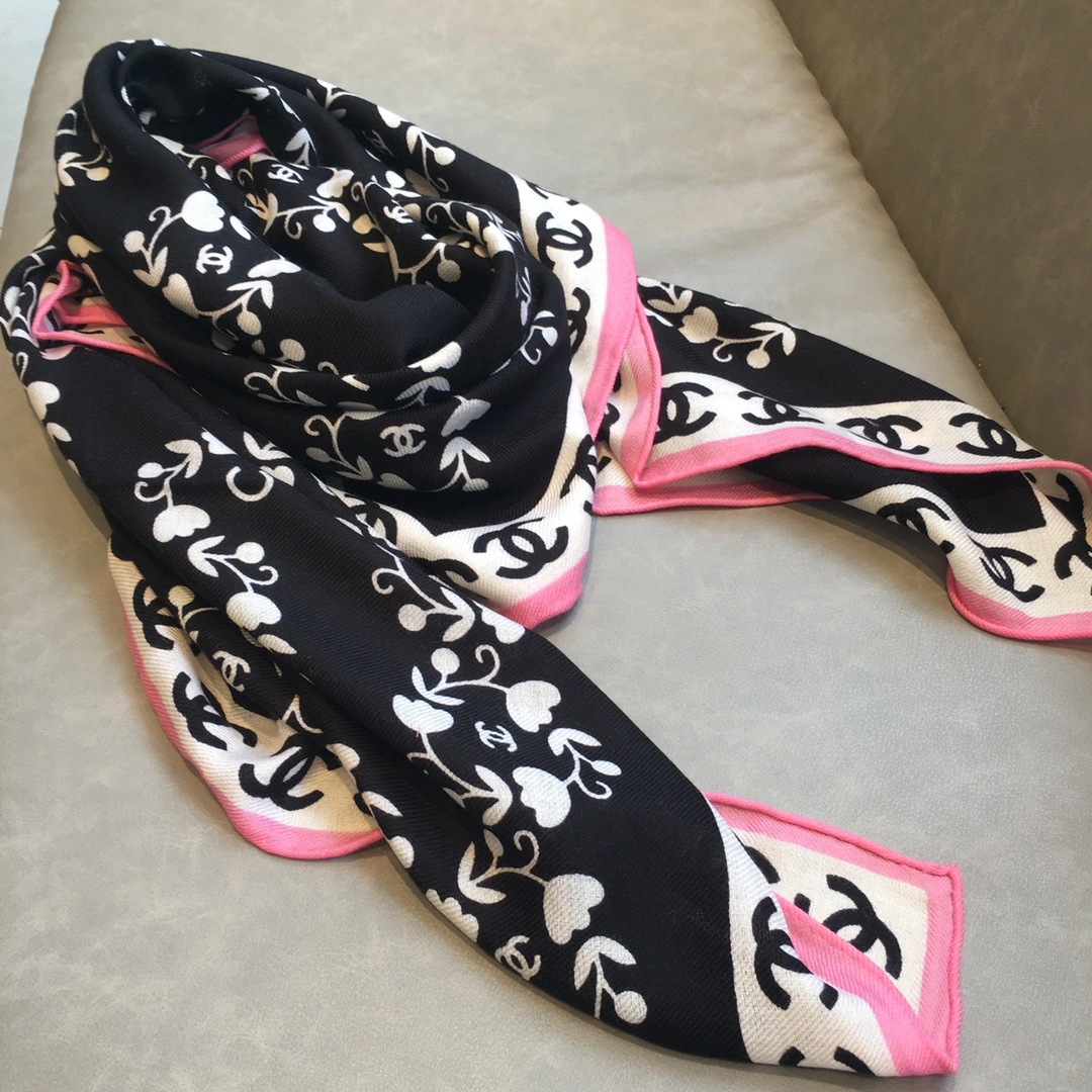 Youthful Scarf 140*140cm 17849
