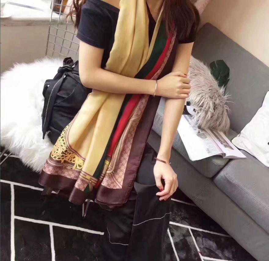 UrbanStyle Scarf 90*180cm 17978