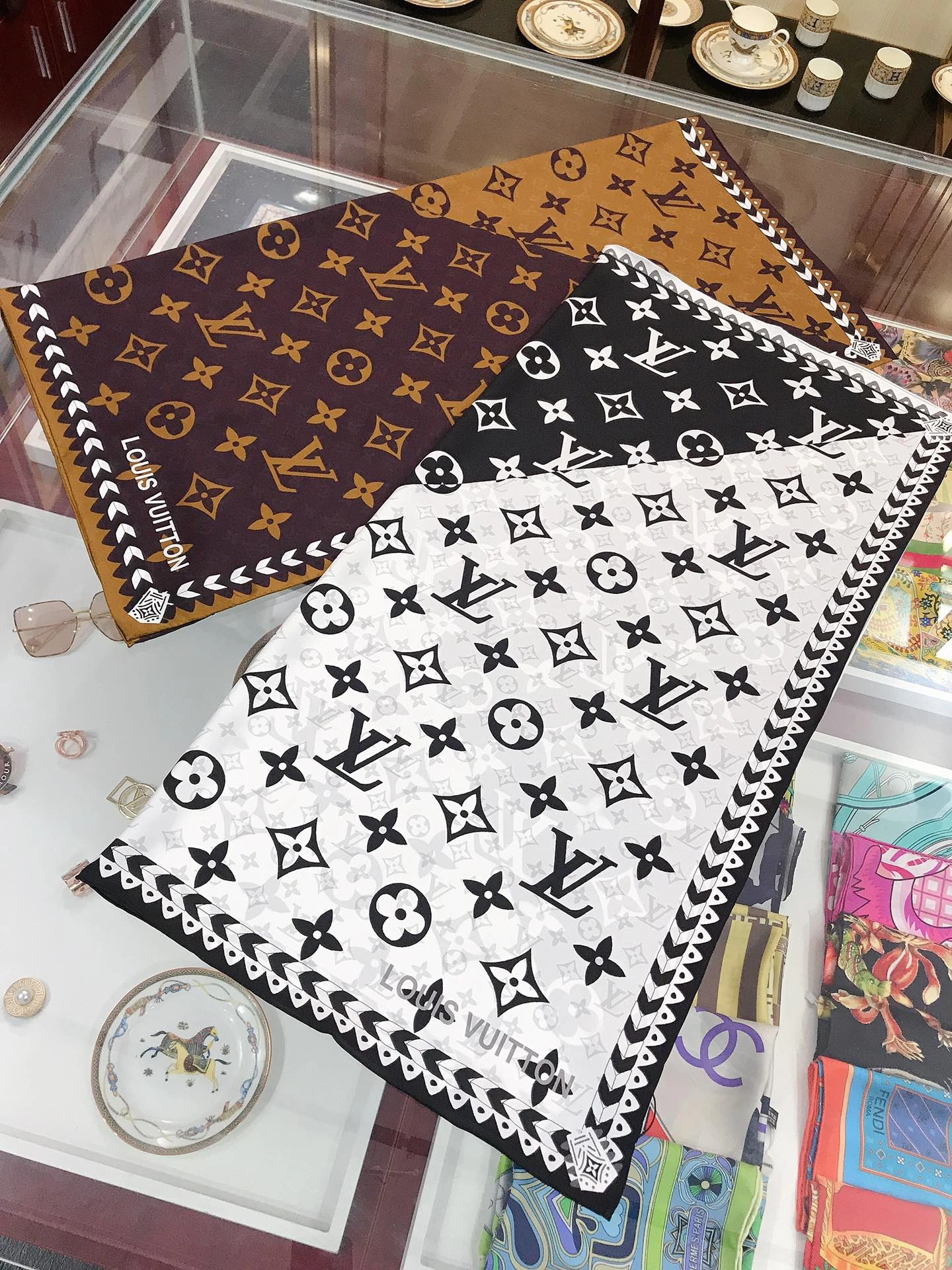 Scarf 90*90cm WaterResistant 18027