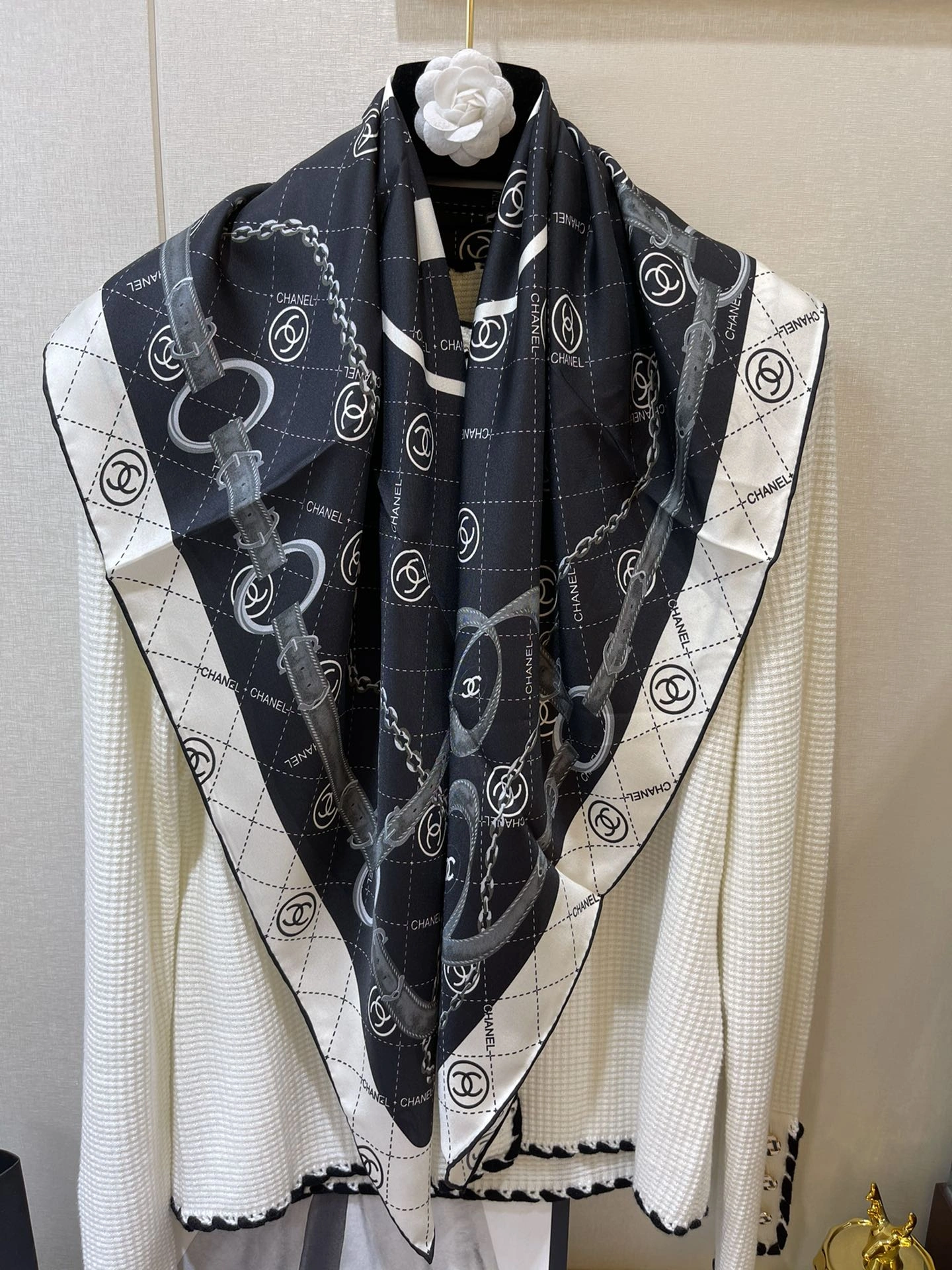 Scarf 90*90cm HighPerformance 17854