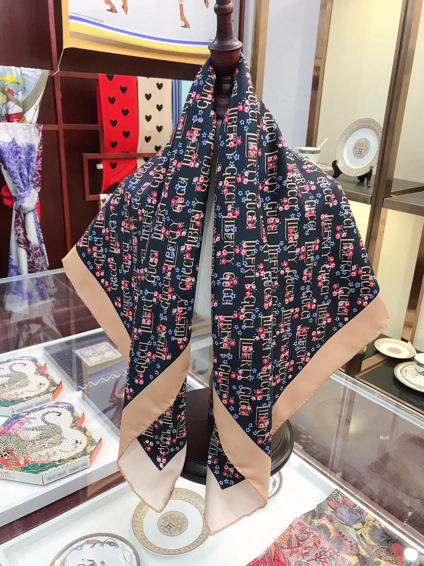 Scarf 90*90cm HighQuality 17923
