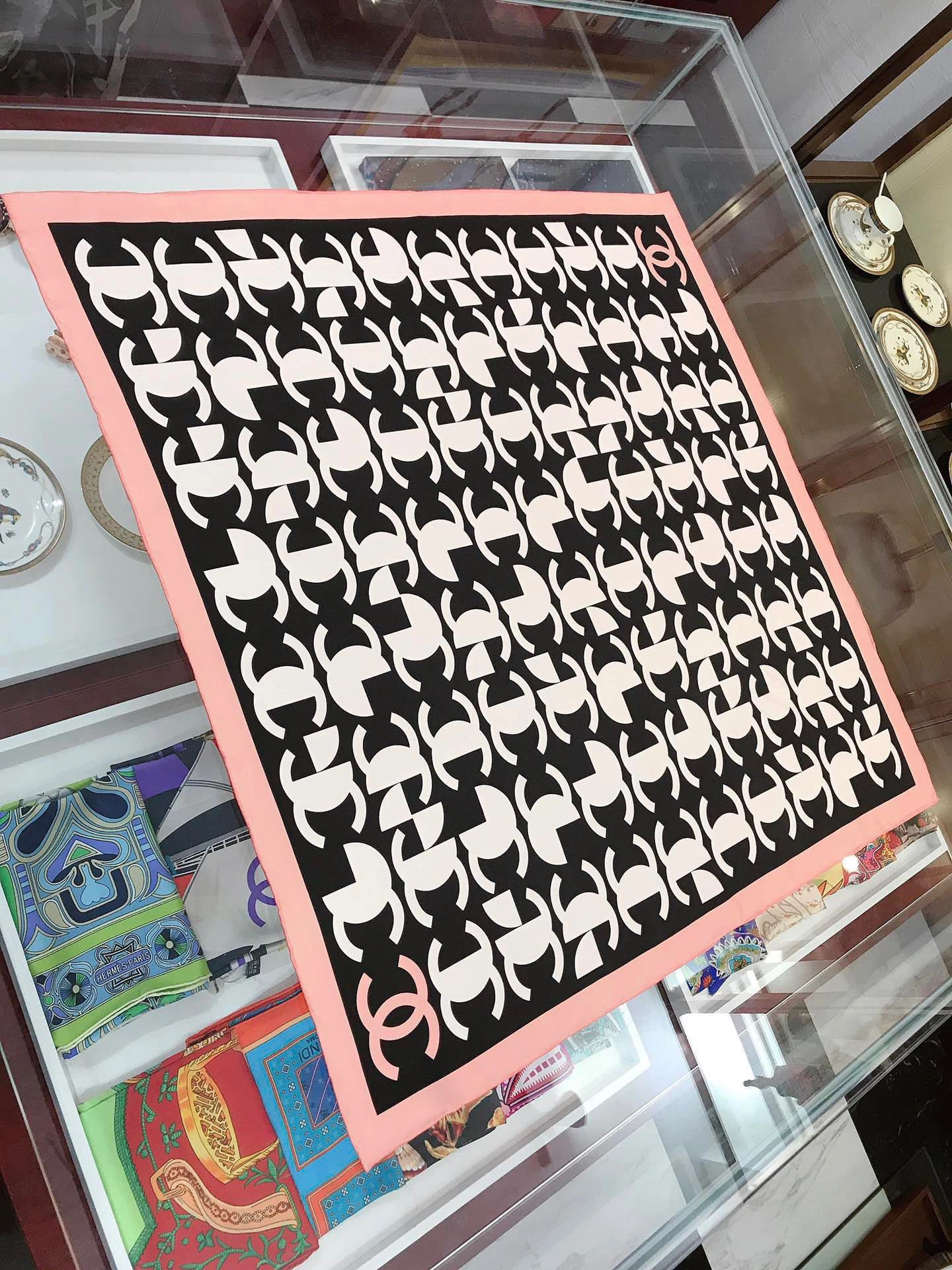 Scarf 90*90cm Tailored 17924
