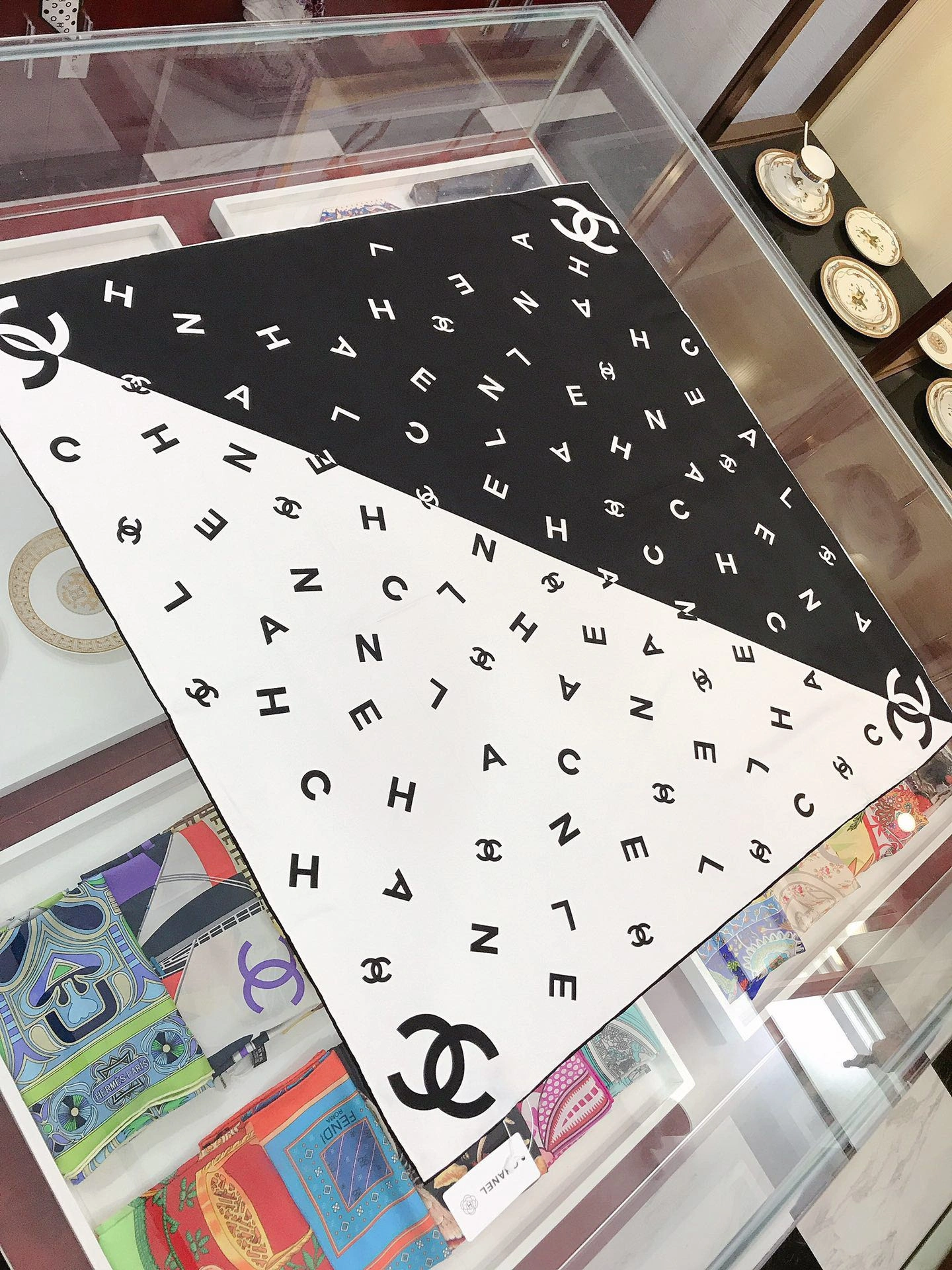 UrbanStyle Scarf 90*90cm 18019