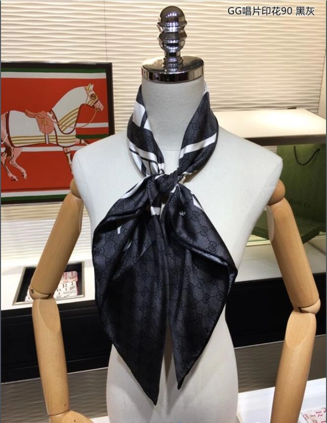 HighPerformance Scarf 90*90cm 17906