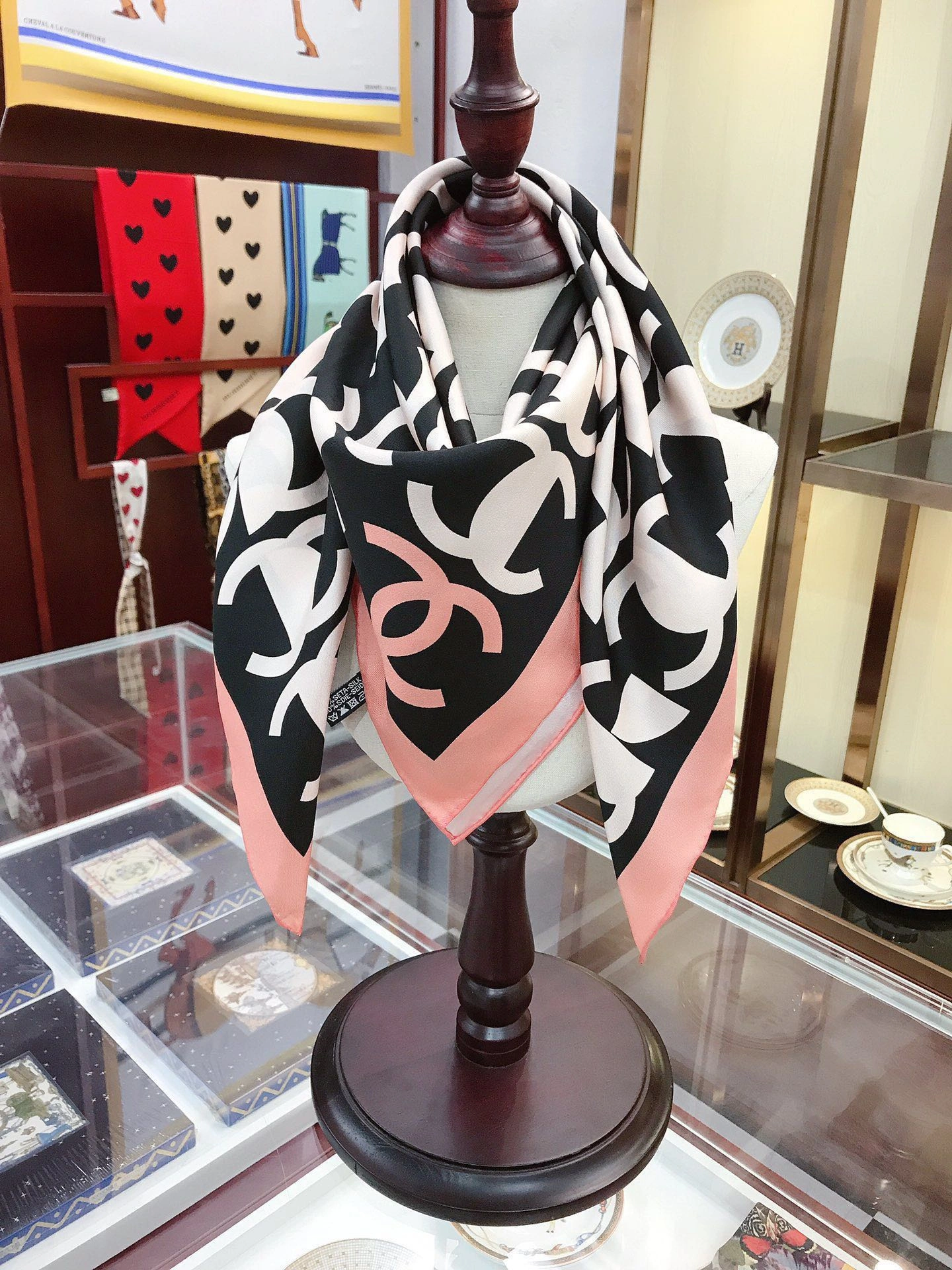 Scarf 90*90cm Tailored 17924