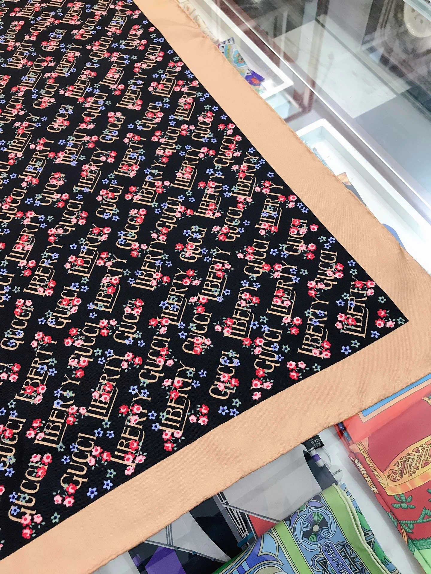 Scarf 90*90cm HighQuality 17923
