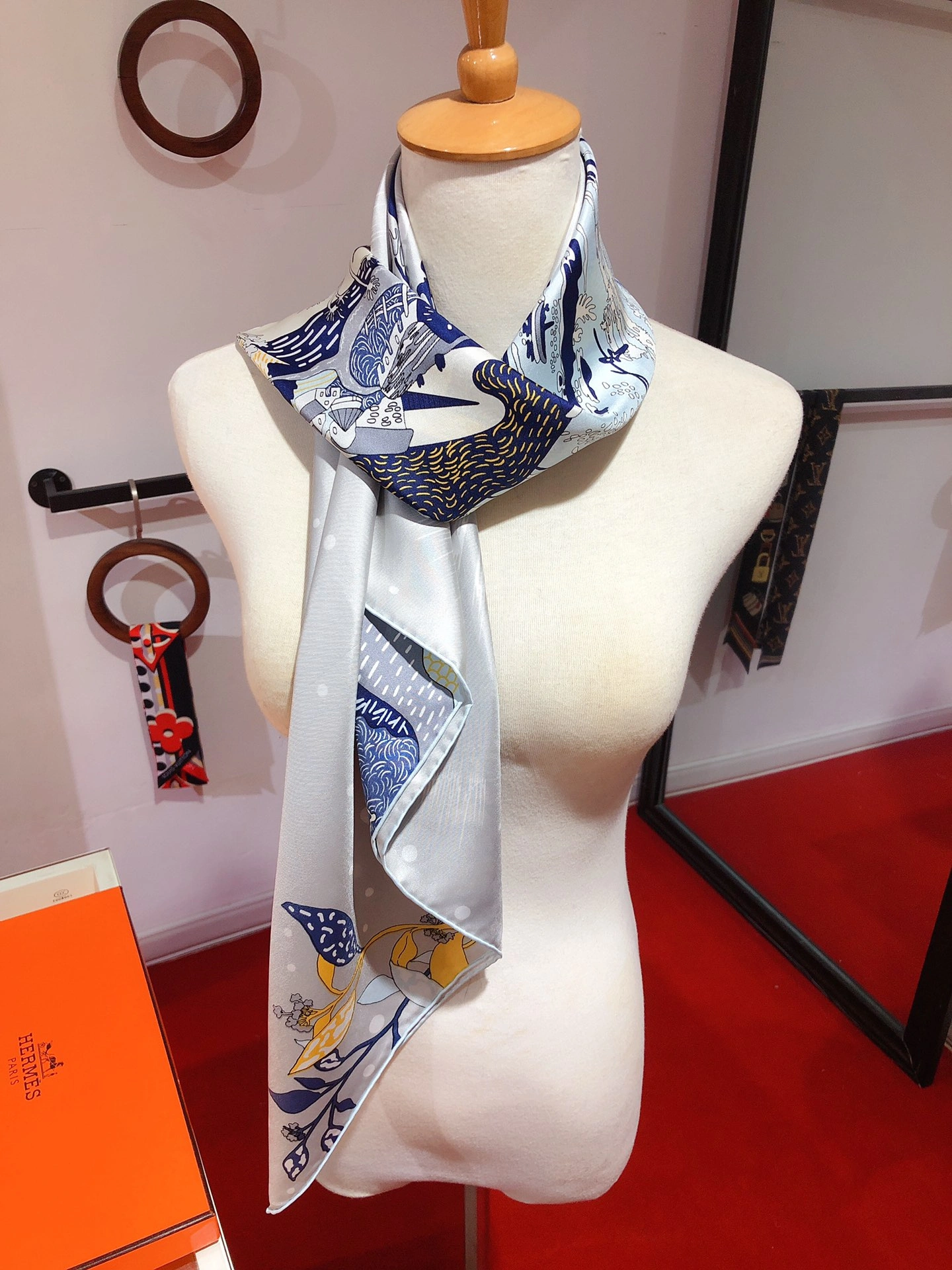 Scarf 90*90cm OdorResistant 17917