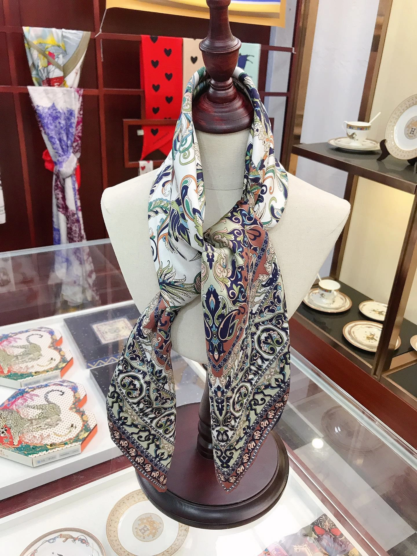 BestValue Scarf 90*90cm 17901