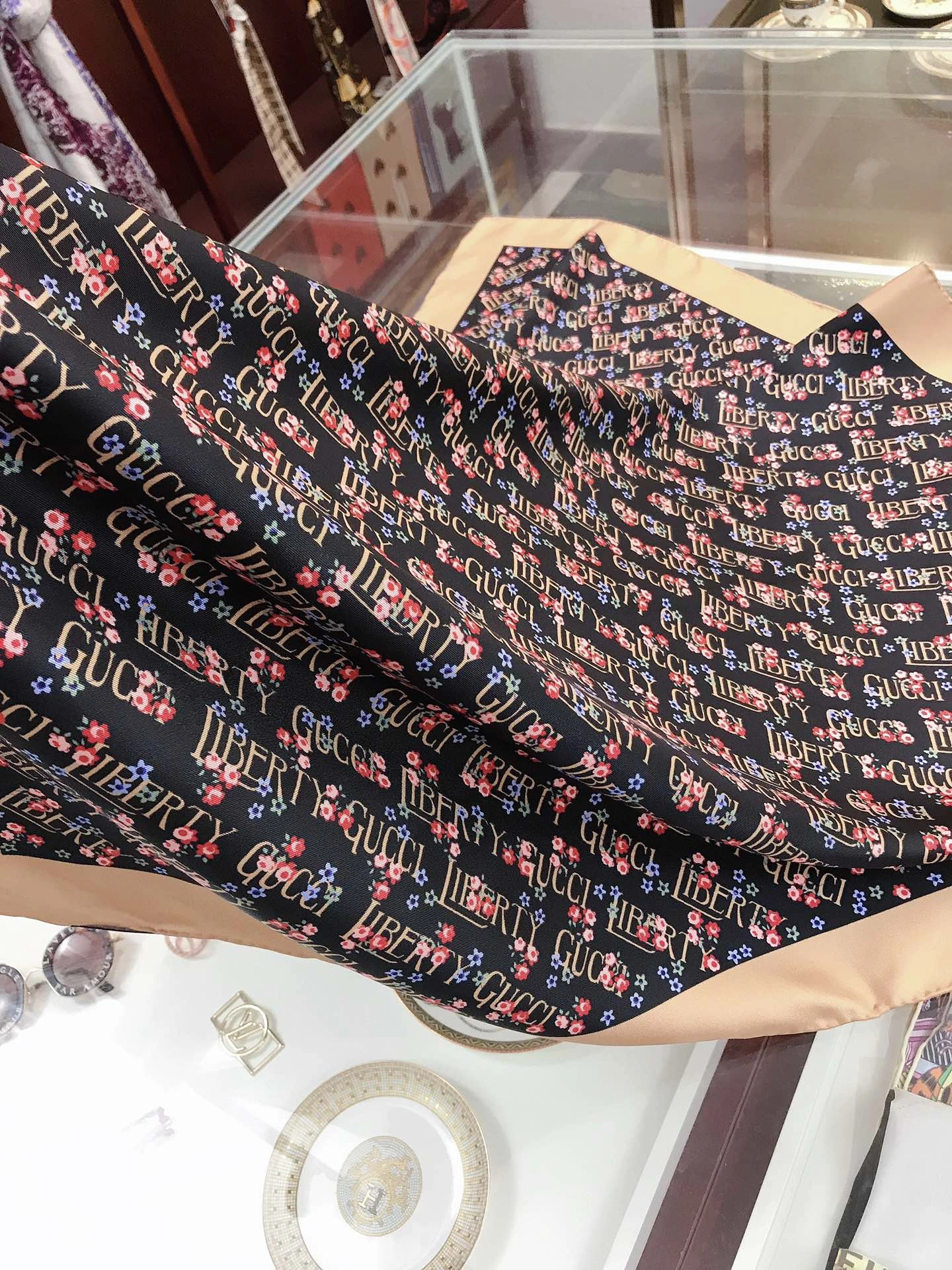 Scarf 90*90cm HighQuality 17923