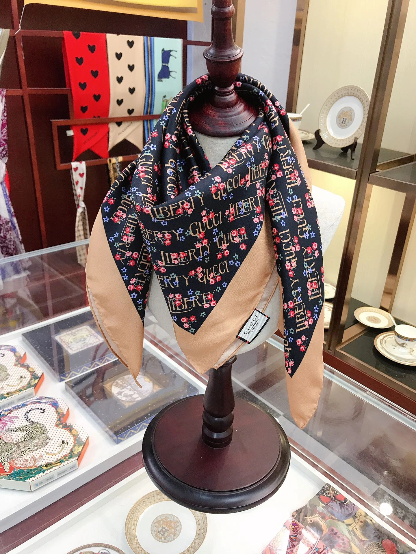 Scarf 90*90cm HighQuality 17923