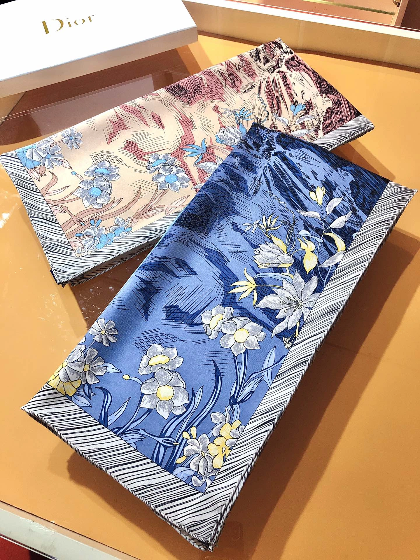 ComfortFit Scarf 90X90cm 18002