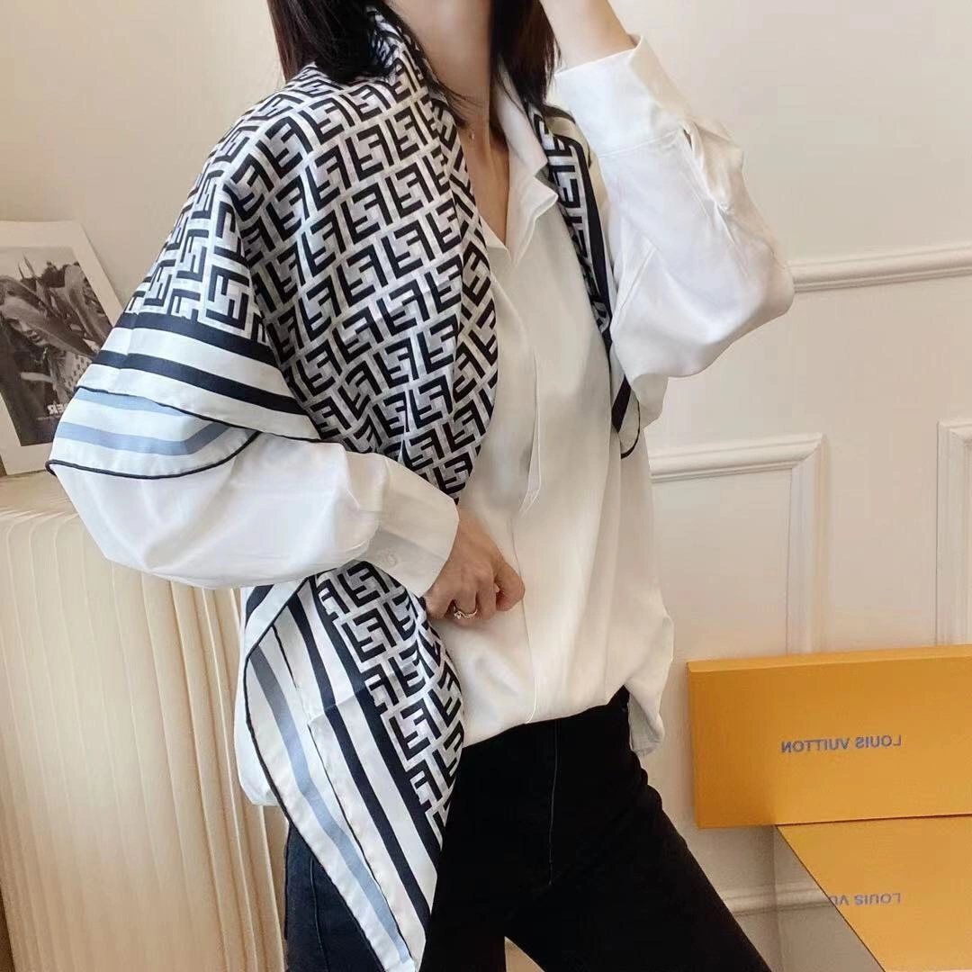 Stylish Scarf 90X90cm 17951