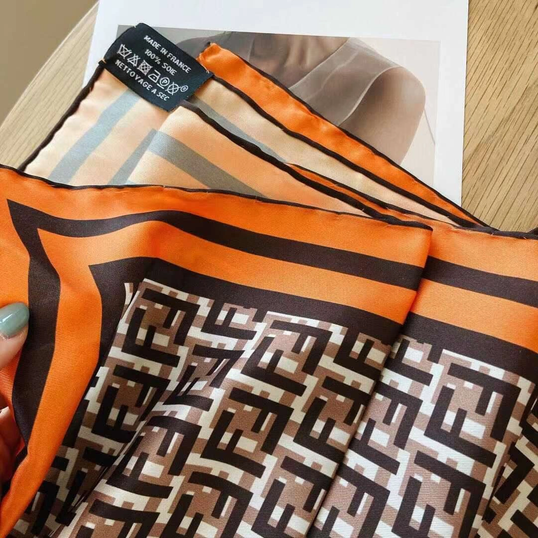 Stylish Scarf 90X90cm 17951