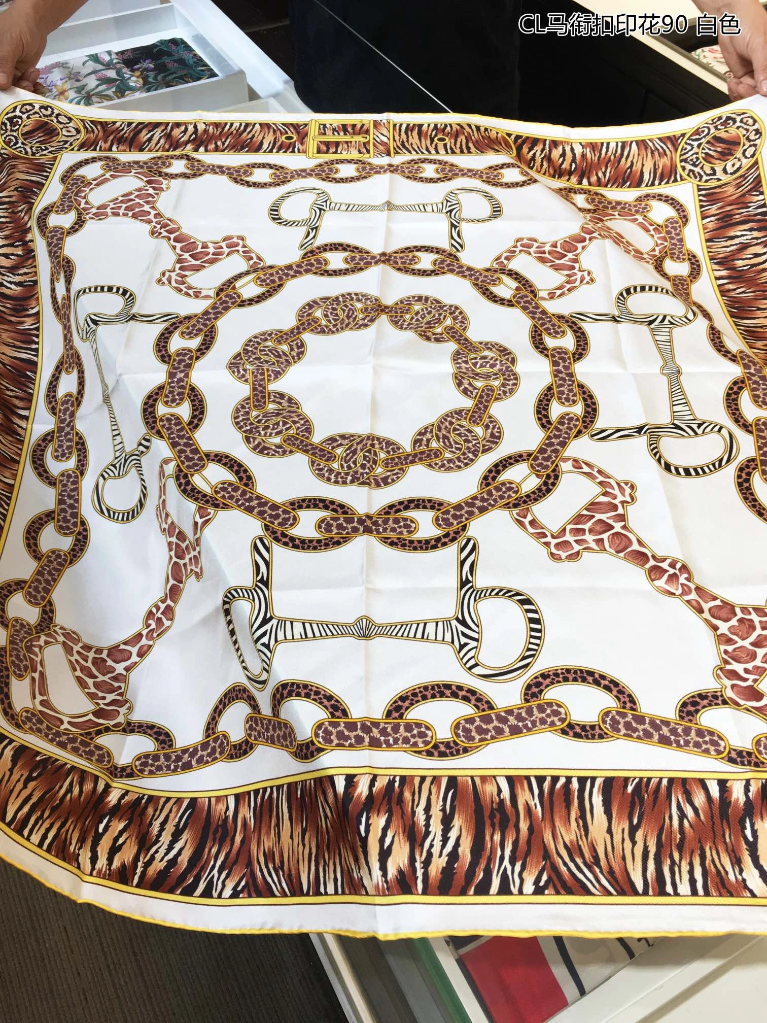 TechFriendly Scarf 90X90cm 17943