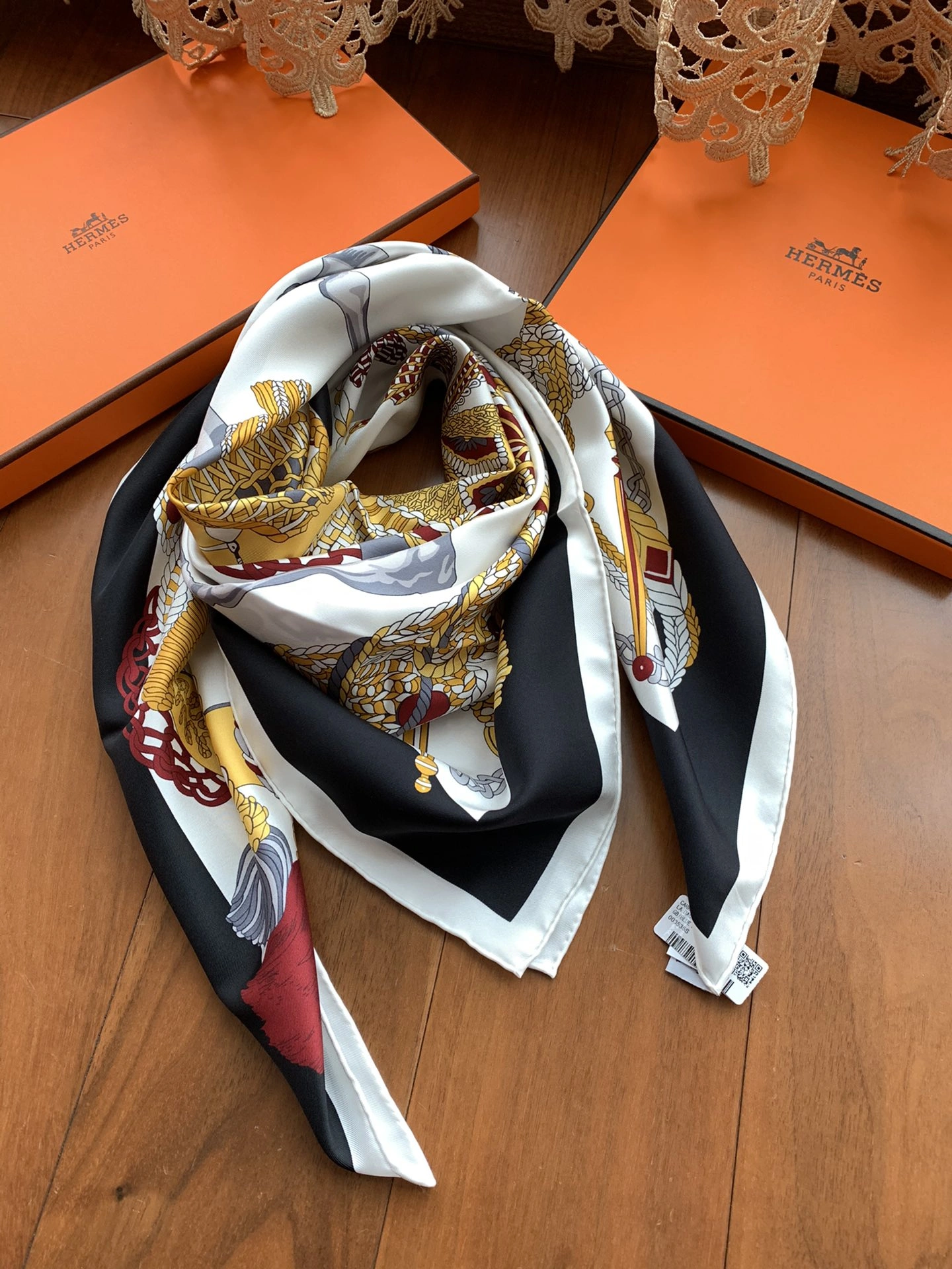 ComfortFit Scarf 90X90cm 18001