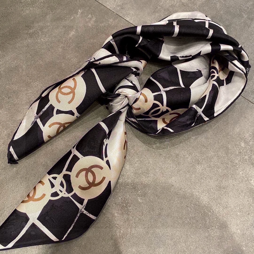 Sophisticated Scarf 90X90cm 17956
