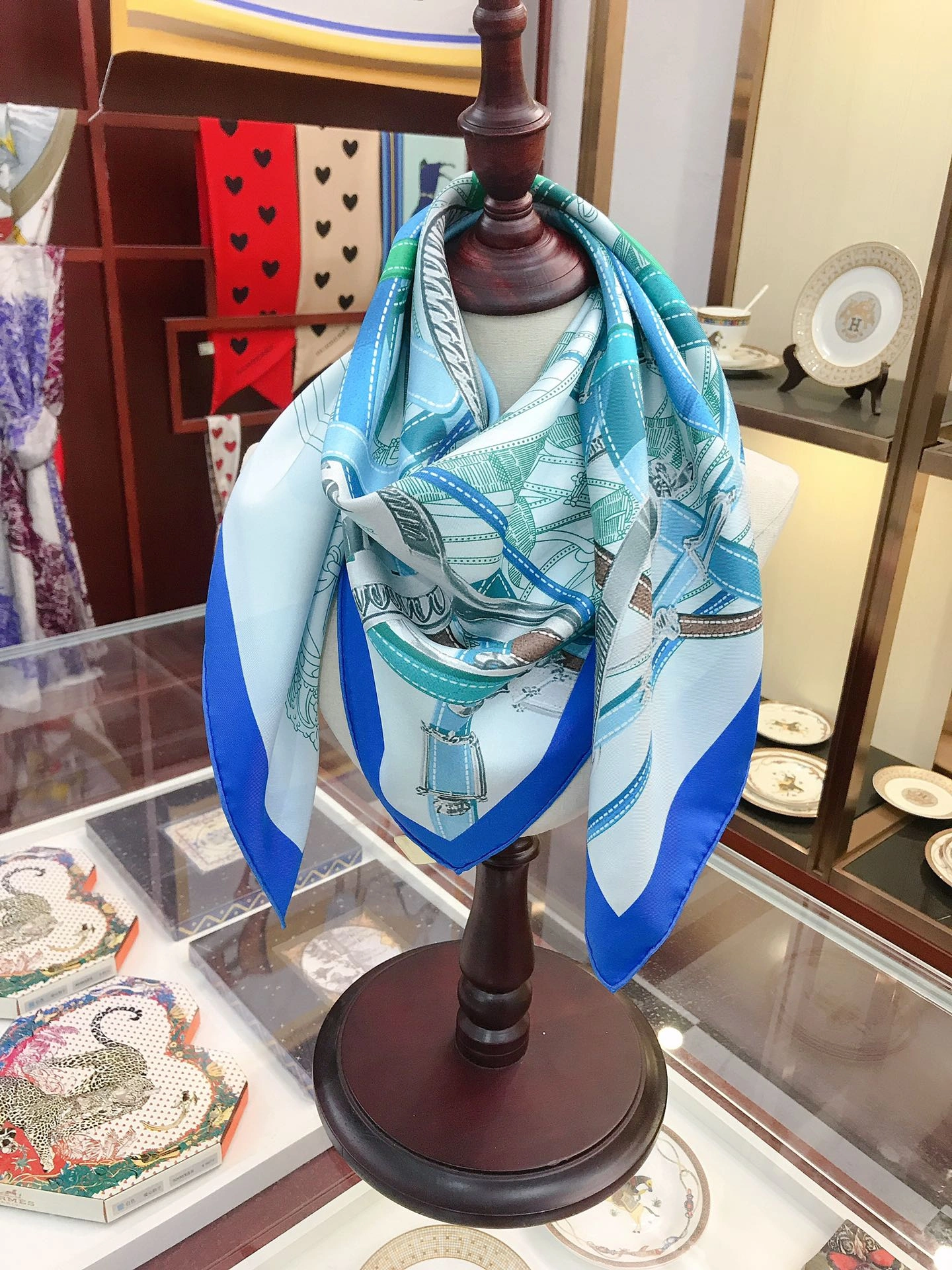 Scarf 90x90cm WrinkleFree 17932