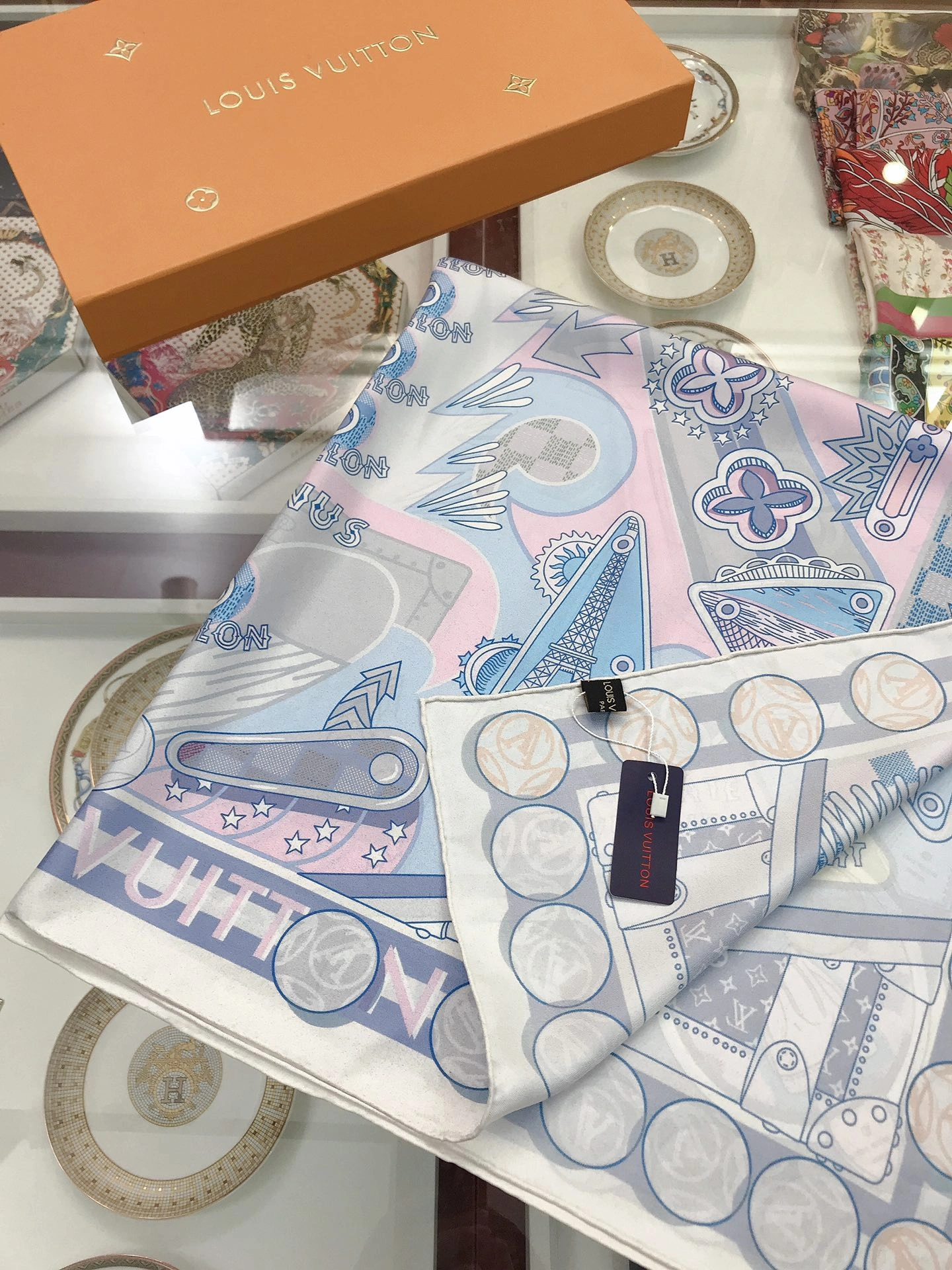 Scarf 90x90cm GoAnywhere 17933