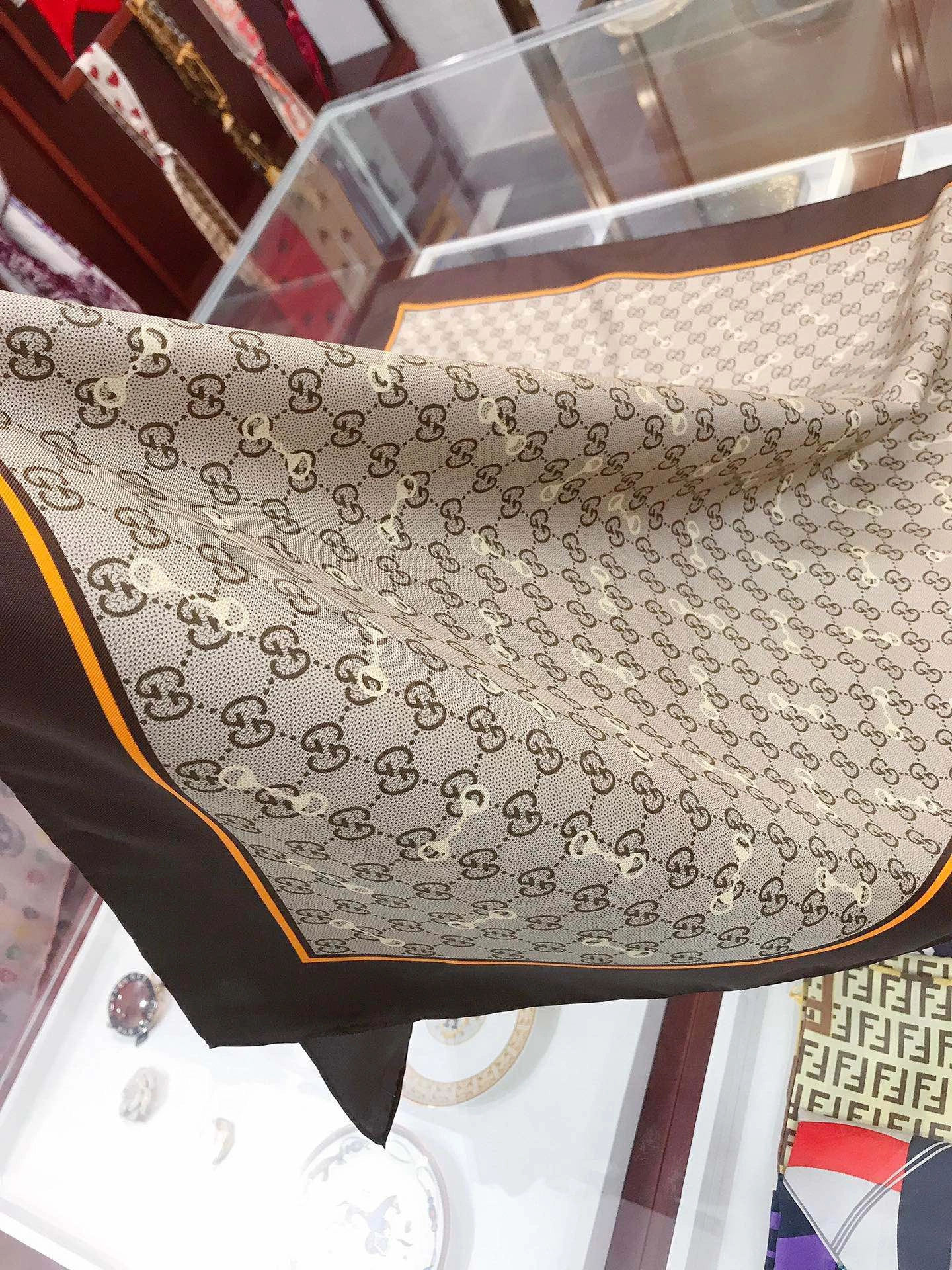QuickDry Scarf 90x90cm 17929