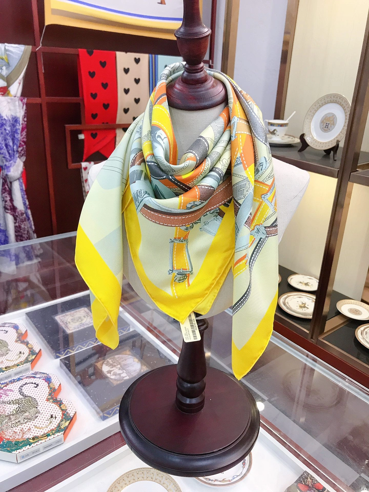 Scarf 90x90cm WrinkleFree 17932