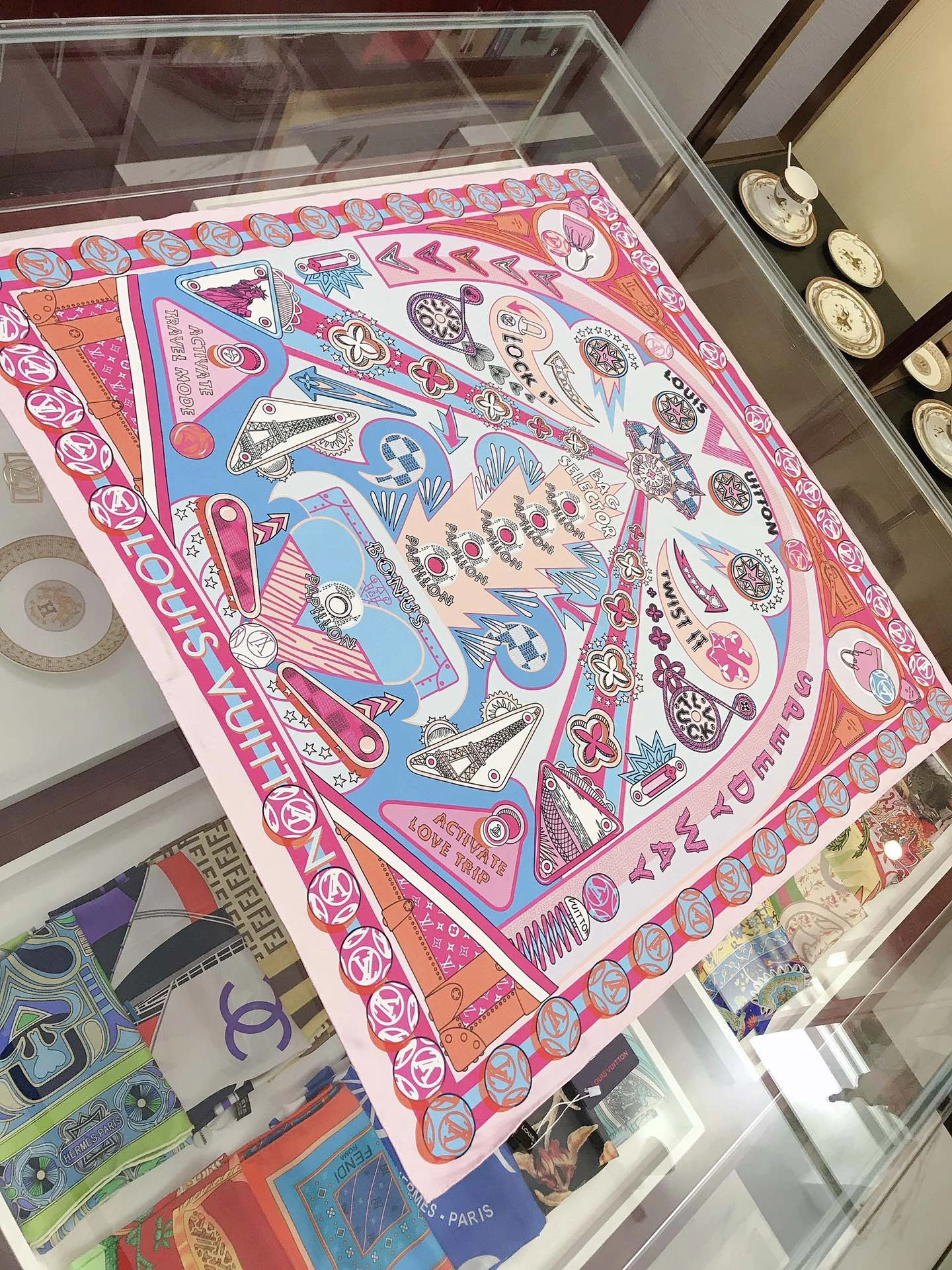 Scarf 90x90cm GoAnywhere 17933