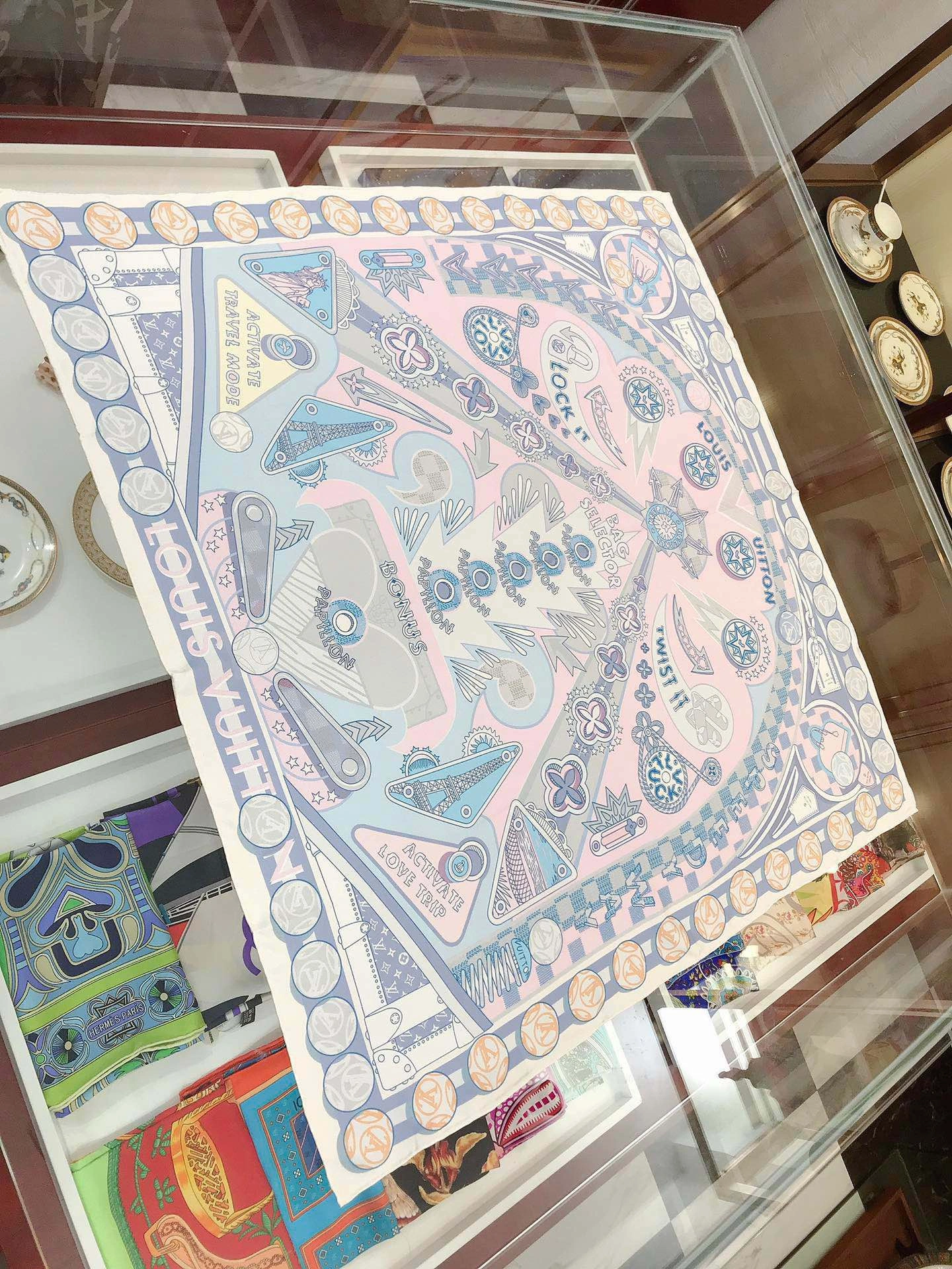 Scarf 90x90cm GoAnywhere 17933