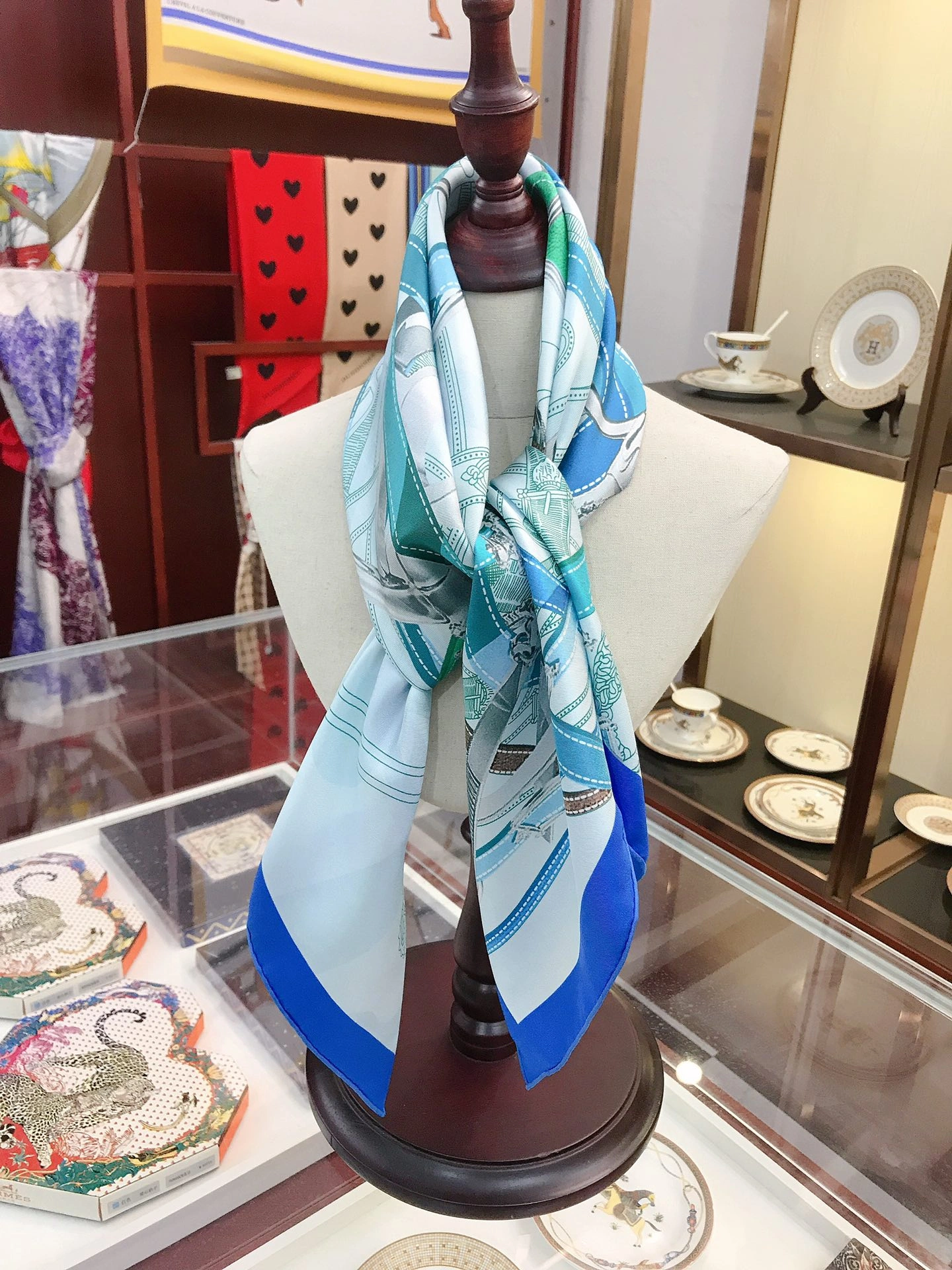 Scarf 90x90cm WrinkleFree 17932