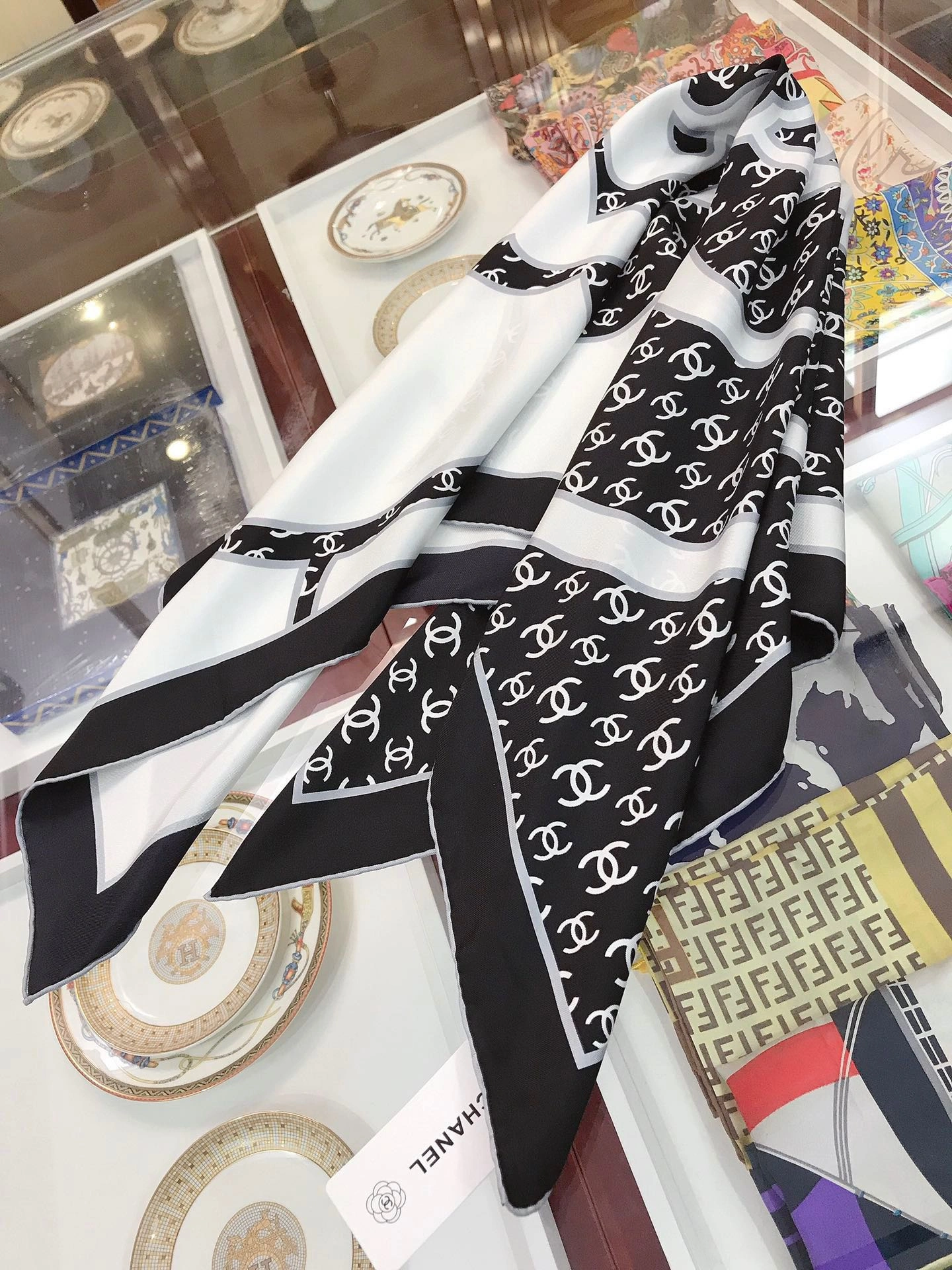 Stretchable Scarf 90x90cm 17931