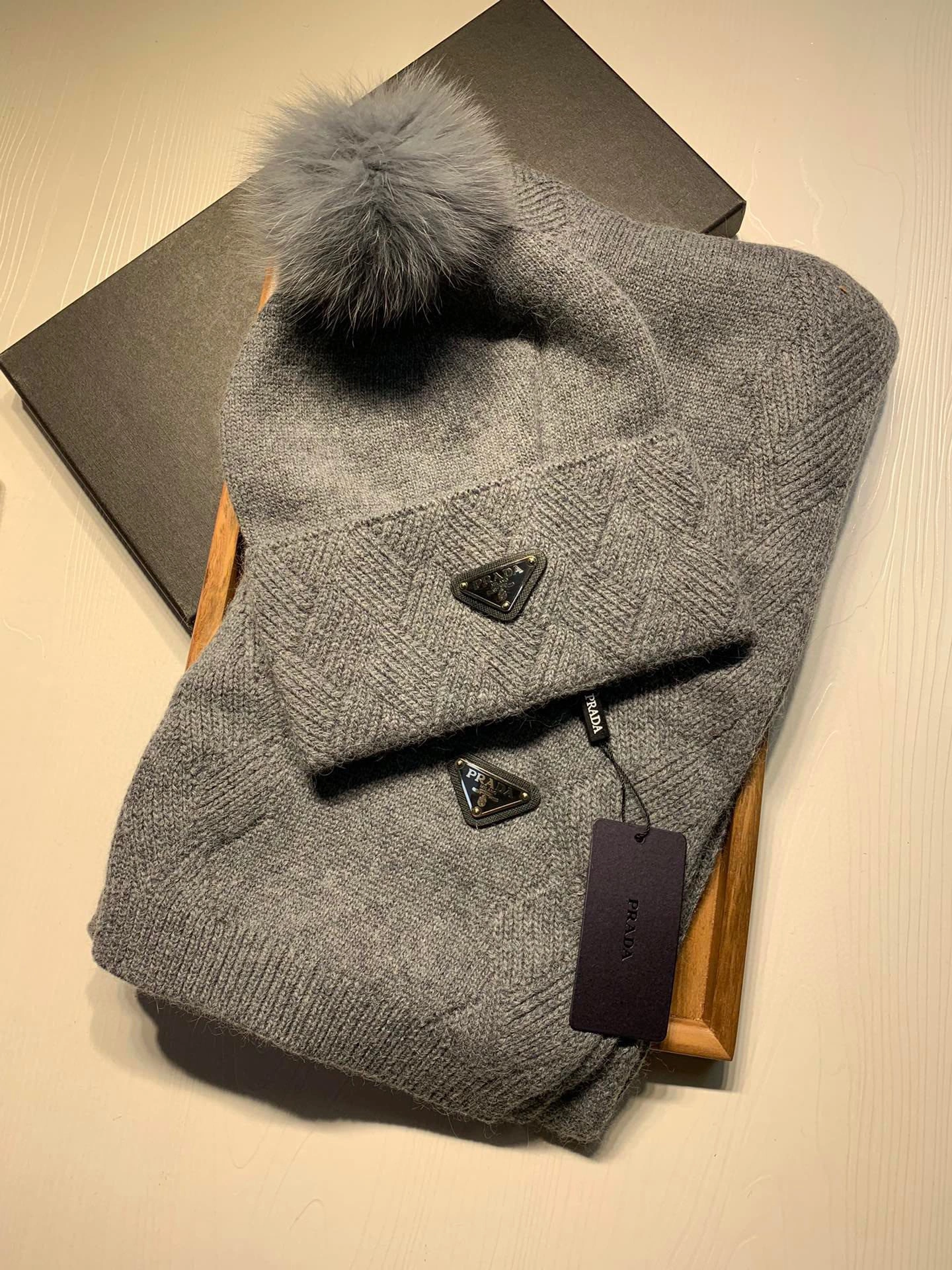 Scarf three-piece Reliable 17866