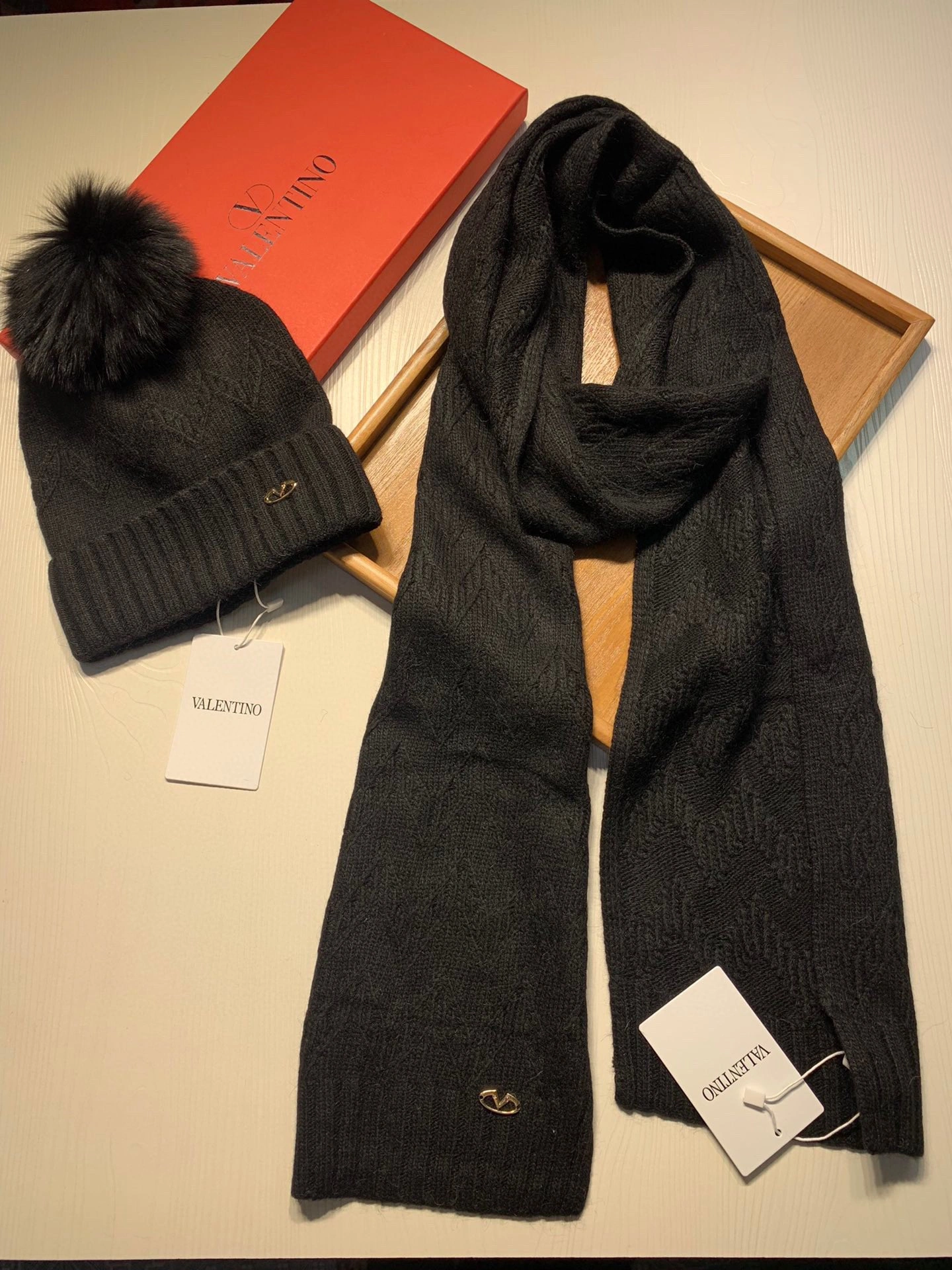 Scarf three-piece Efficient 17867