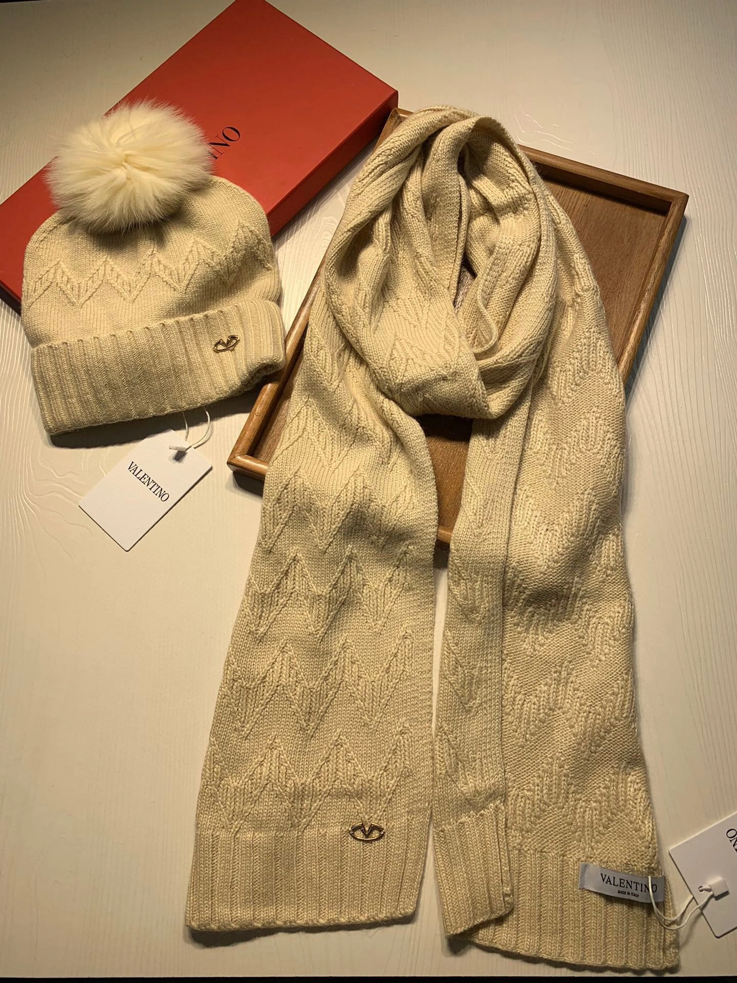Scarf three-piece Efficient 17867