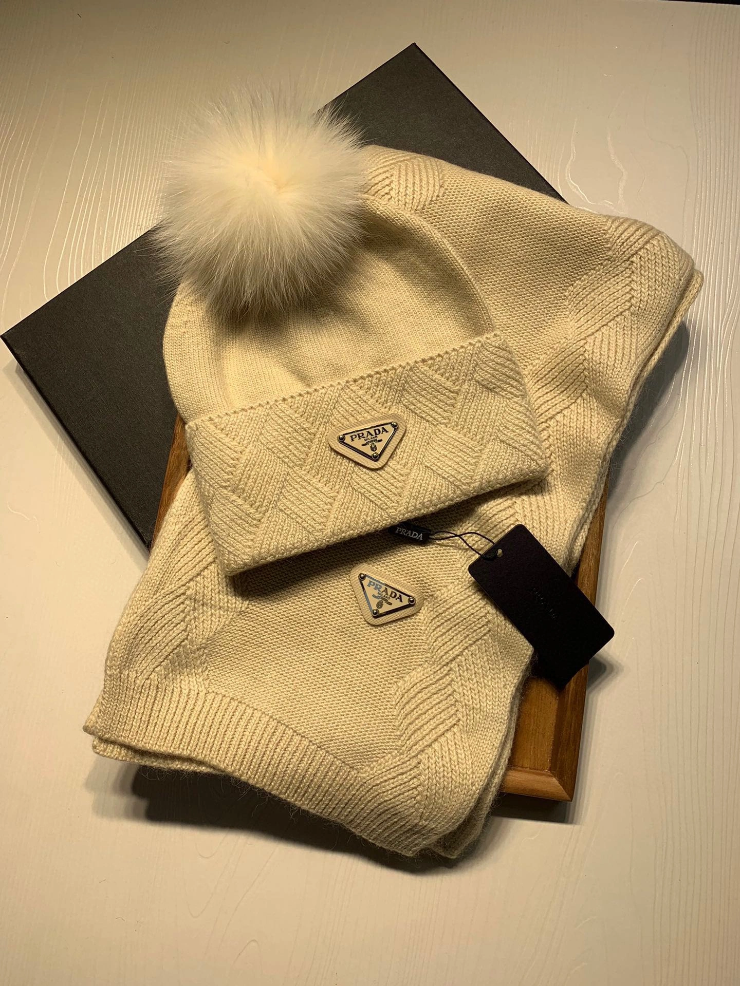 Scarf three-piece Reliable 17866