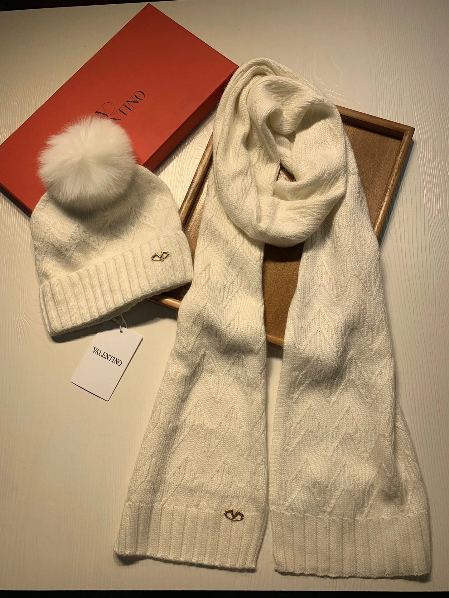 Scarf three-piece Efficient 17867