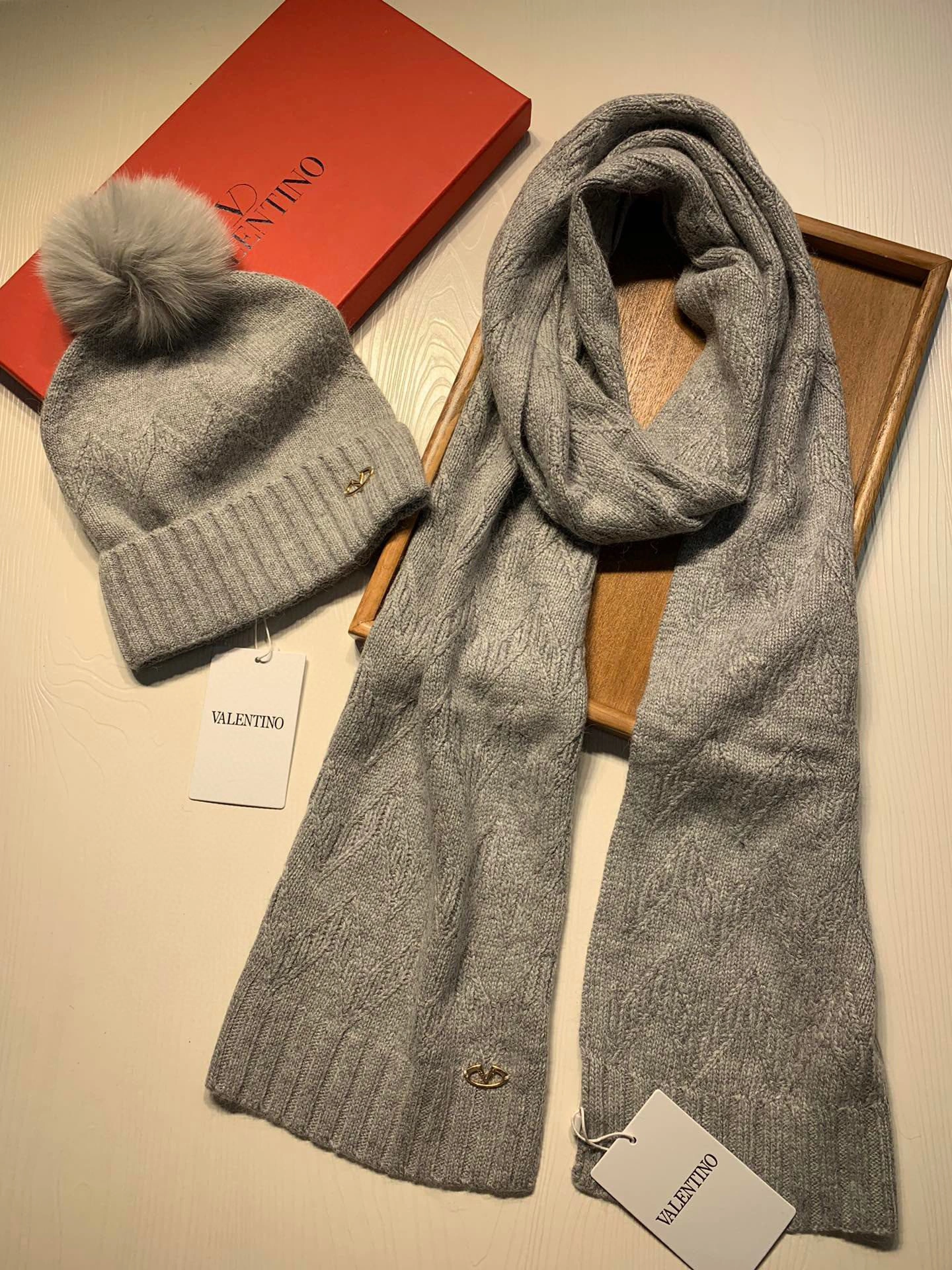 Scarf three-piece Efficient 17867