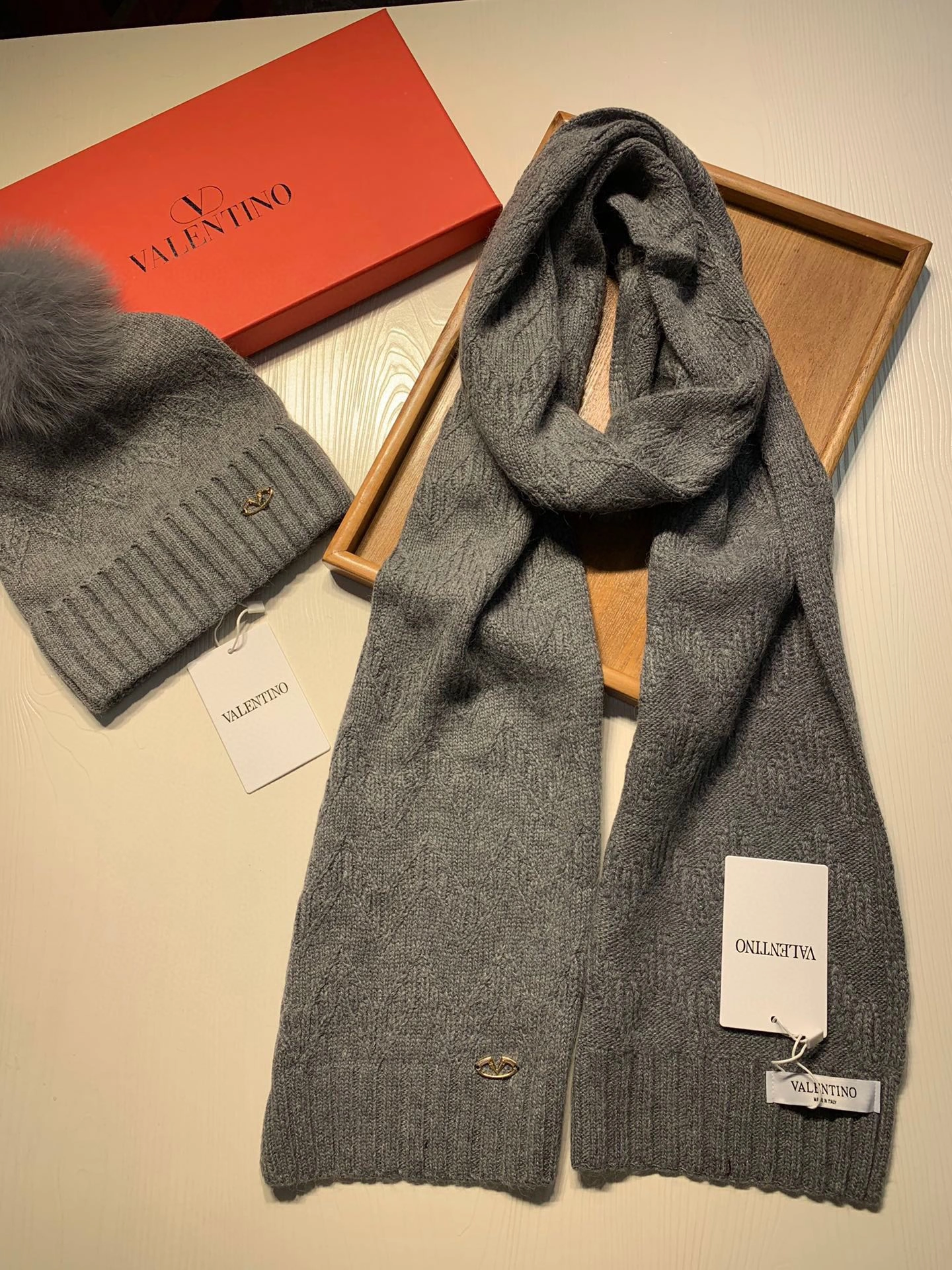 Scarf three-piece Efficient 17867