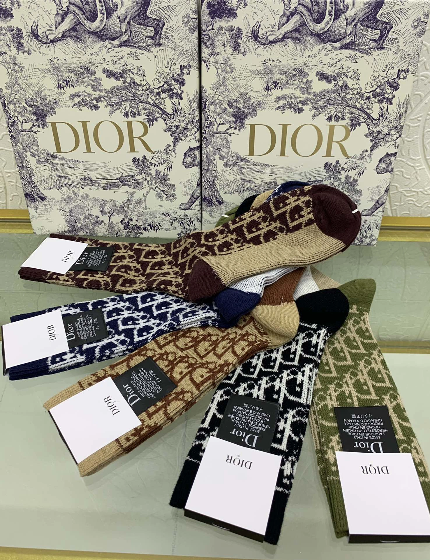 Socks 5 pairs Packable 18198
