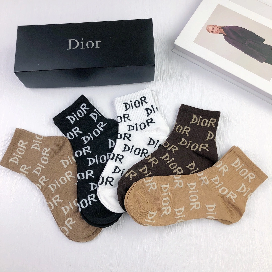Socks 5 pairs WrinkleFree 18119