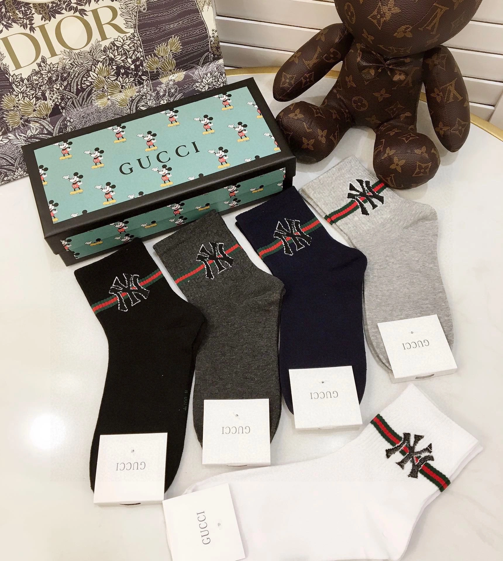 Socks 5pairs TechFriendly 18245