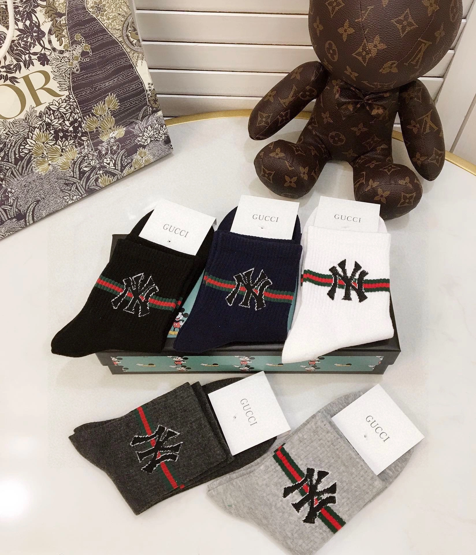 Socks 5pairs TechFriendly 18245