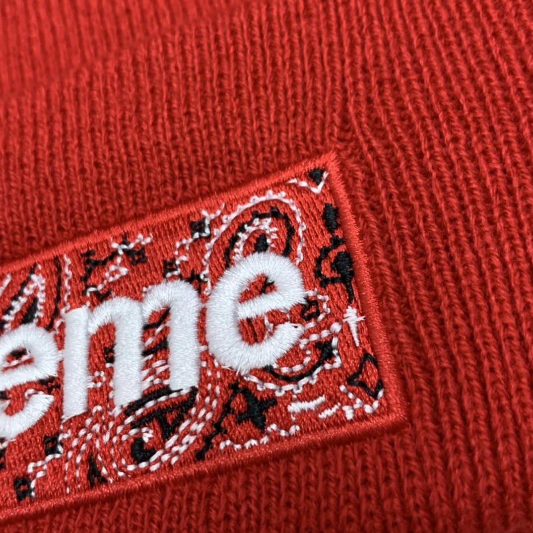 ZipUp S*upreme Hats Top XX20230714- 17557