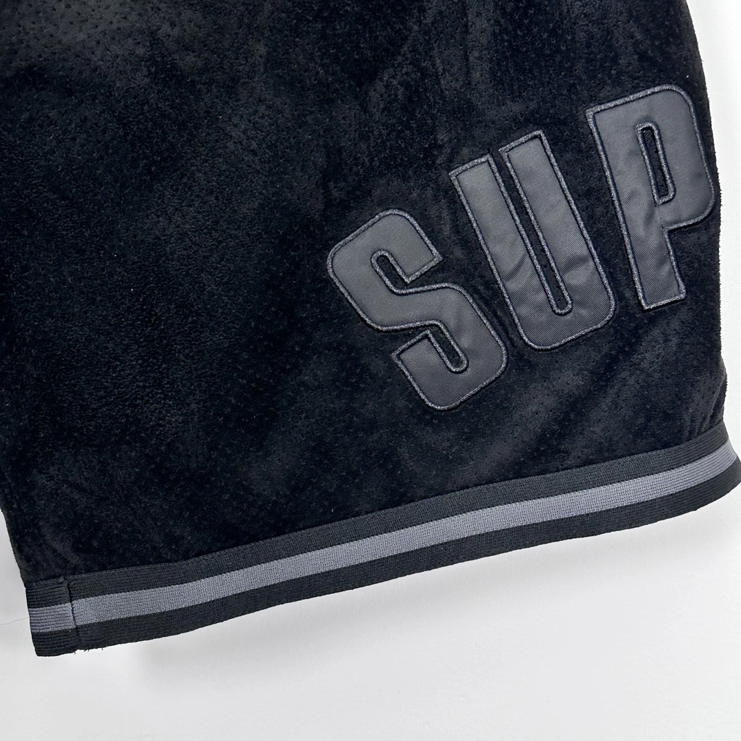 S*upreme shorts Top Quality AM 20250421- StreetReady 11930