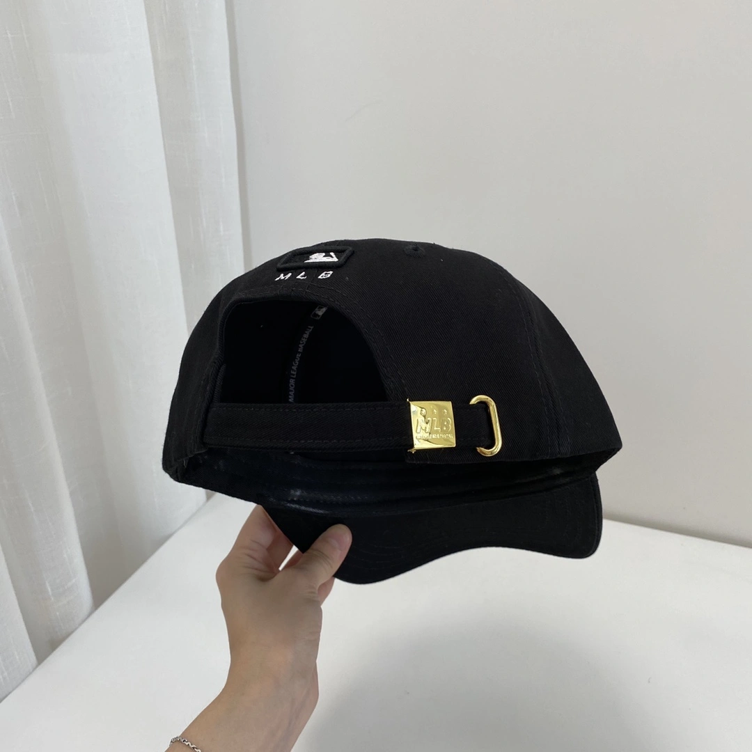 Youthful Top Hats 17693