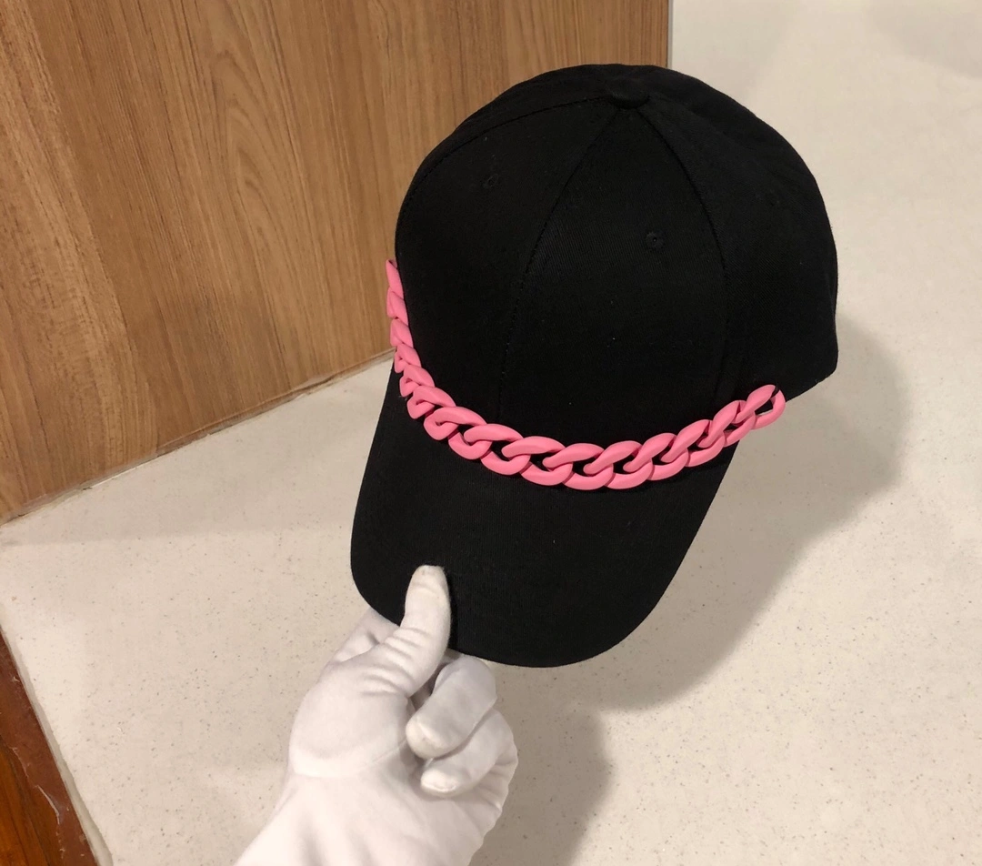 Fashionable Top Hats 17645
