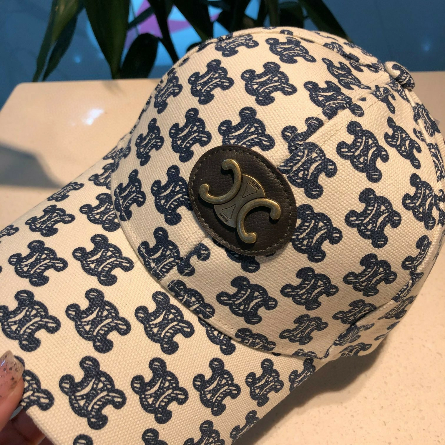 Lightweight Top Hats 17743